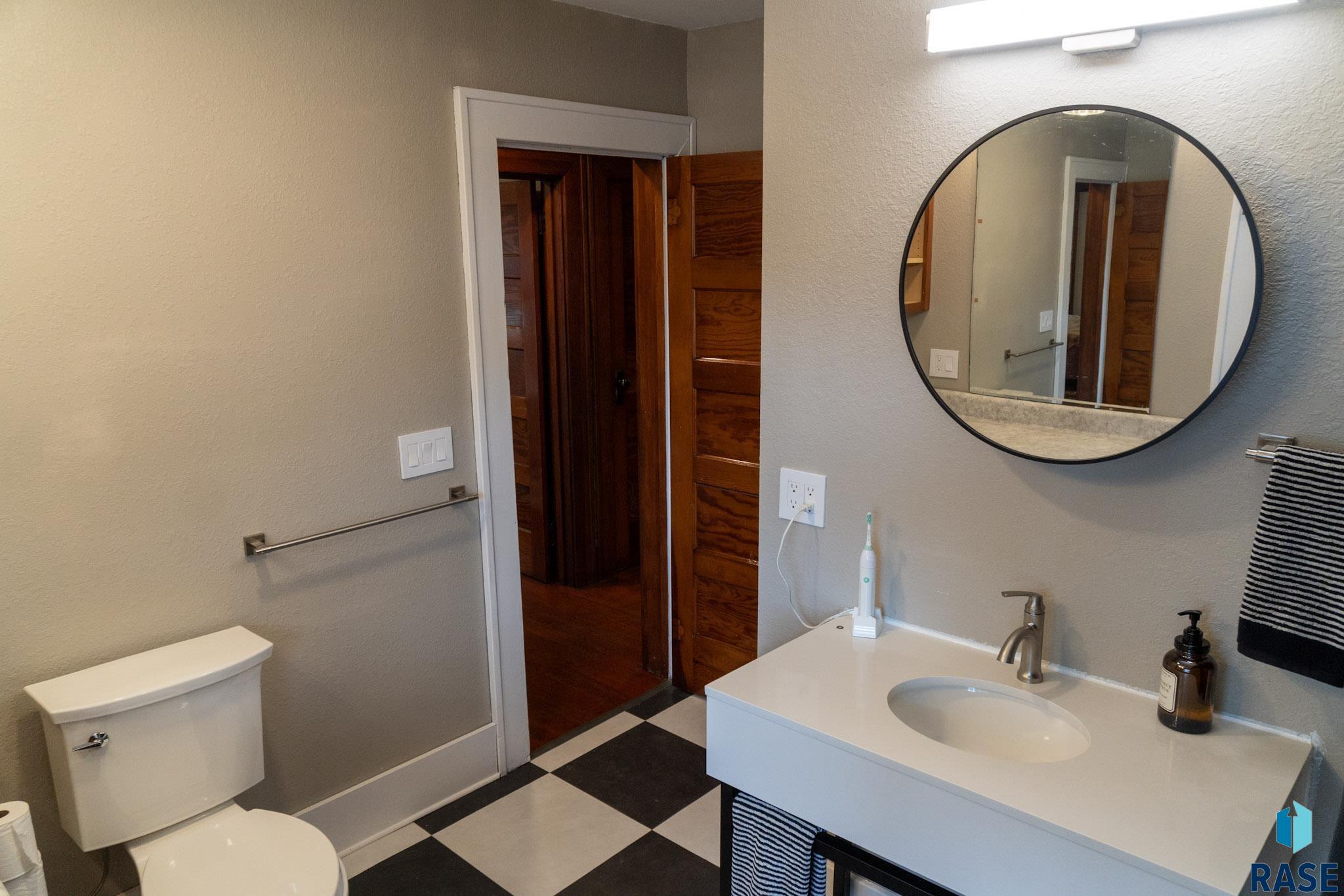 Corson, South Dakota 57005, United States, 4 Bedrooms Bedrooms, ,2 BathroomsBathrooms,Residential,Active,132360