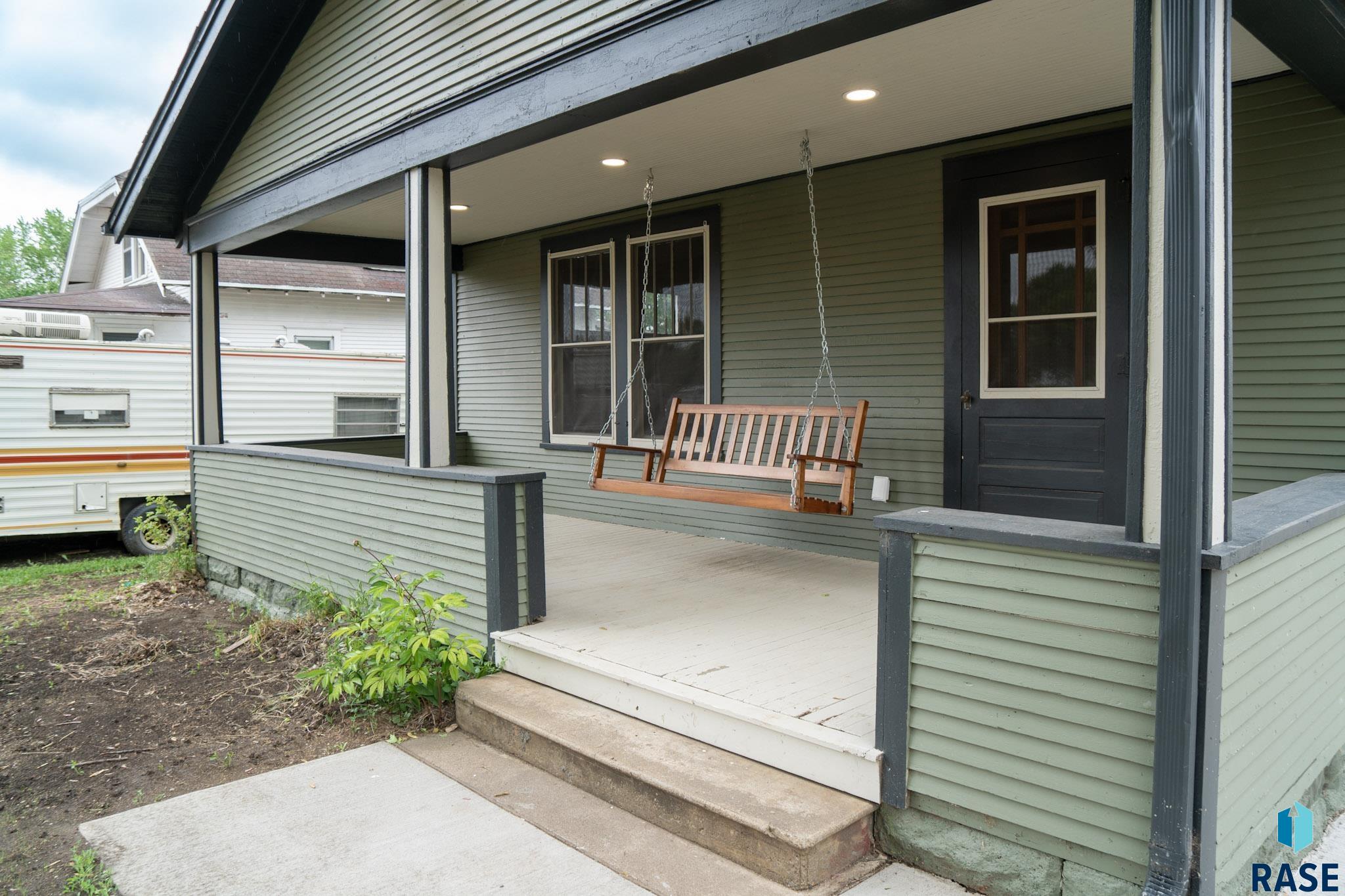 Corson, South Dakota 57005, United States, 4 Bedrooms Bedrooms, ,2 BathroomsBathrooms,Residential,Active,132360