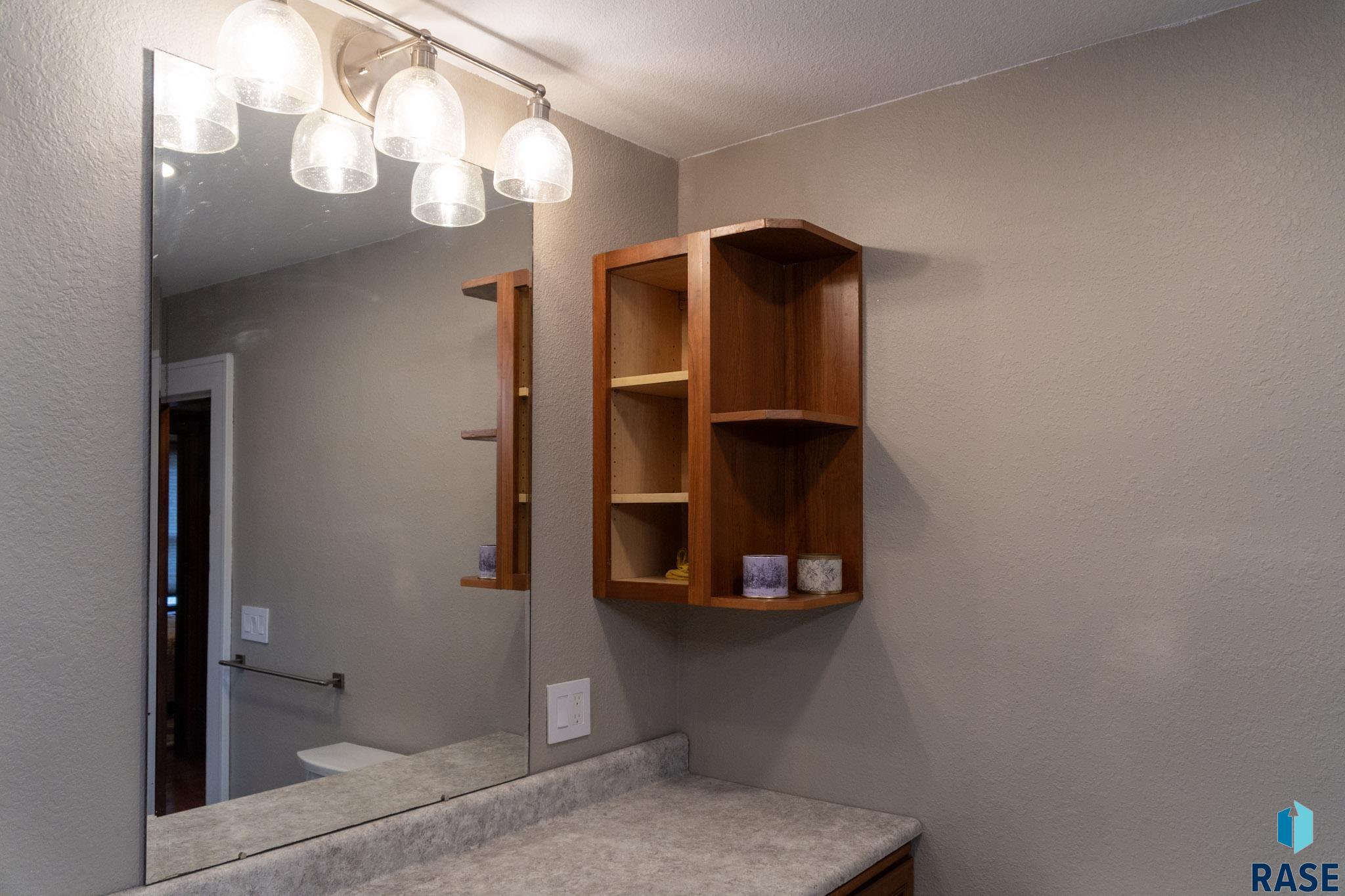 Corson, South Dakota 57005, United States, 4 Bedrooms Bedrooms, ,2 BathroomsBathrooms,Residential,Active,132360