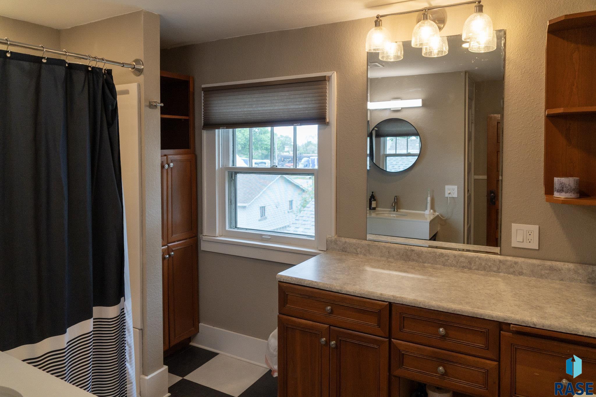 Corson, South Dakota 57005, United States, 4 Bedrooms Bedrooms, ,2 BathroomsBathrooms,Residential,Active,132360