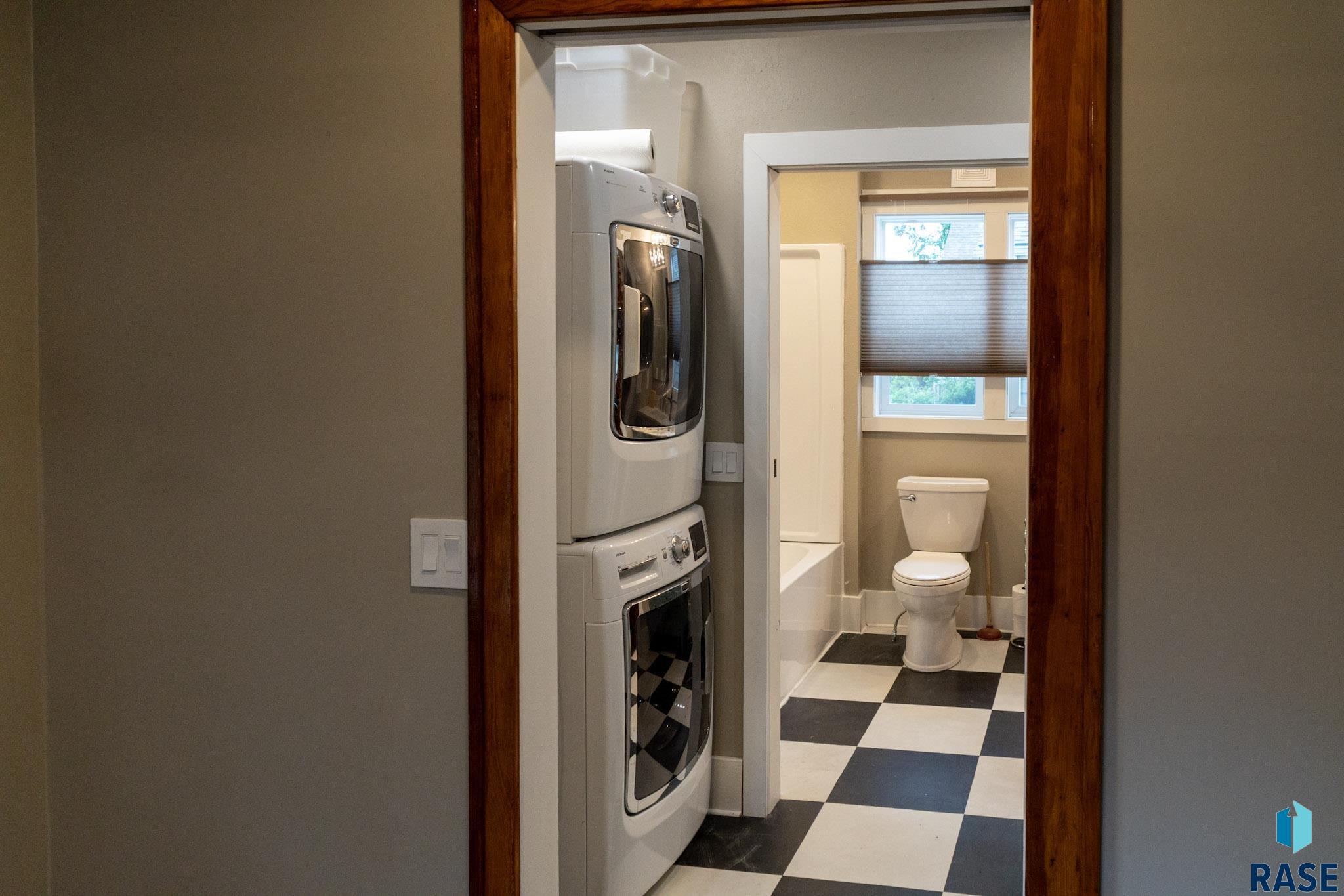 Corson, South Dakota 57005, United States, 4 Bedrooms Bedrooms, ,2 BathroomsBathrooms,Residential,Active,132360