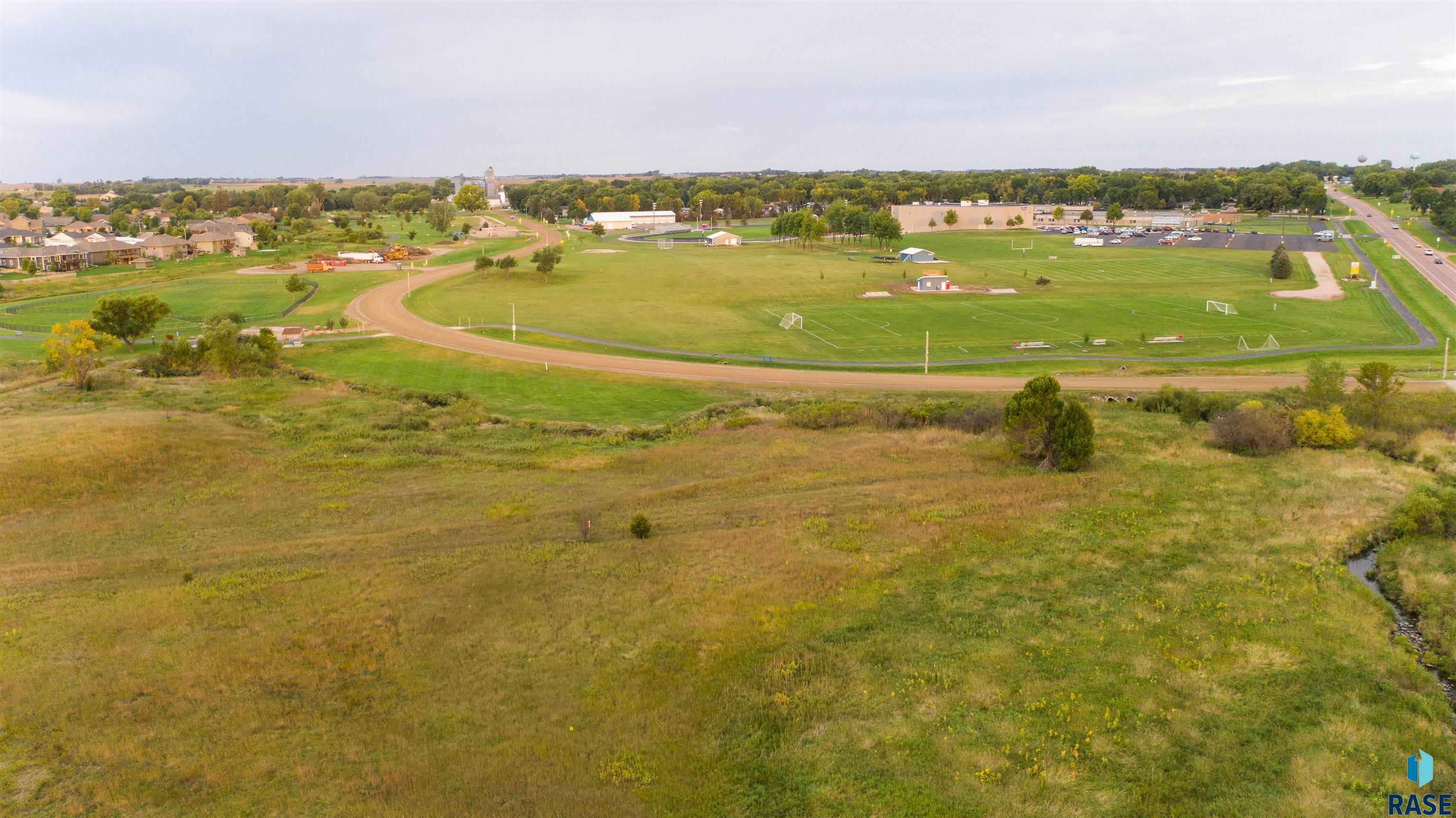 604 Turtle Creek Dr Drive, Hartford, South Dakota image 5