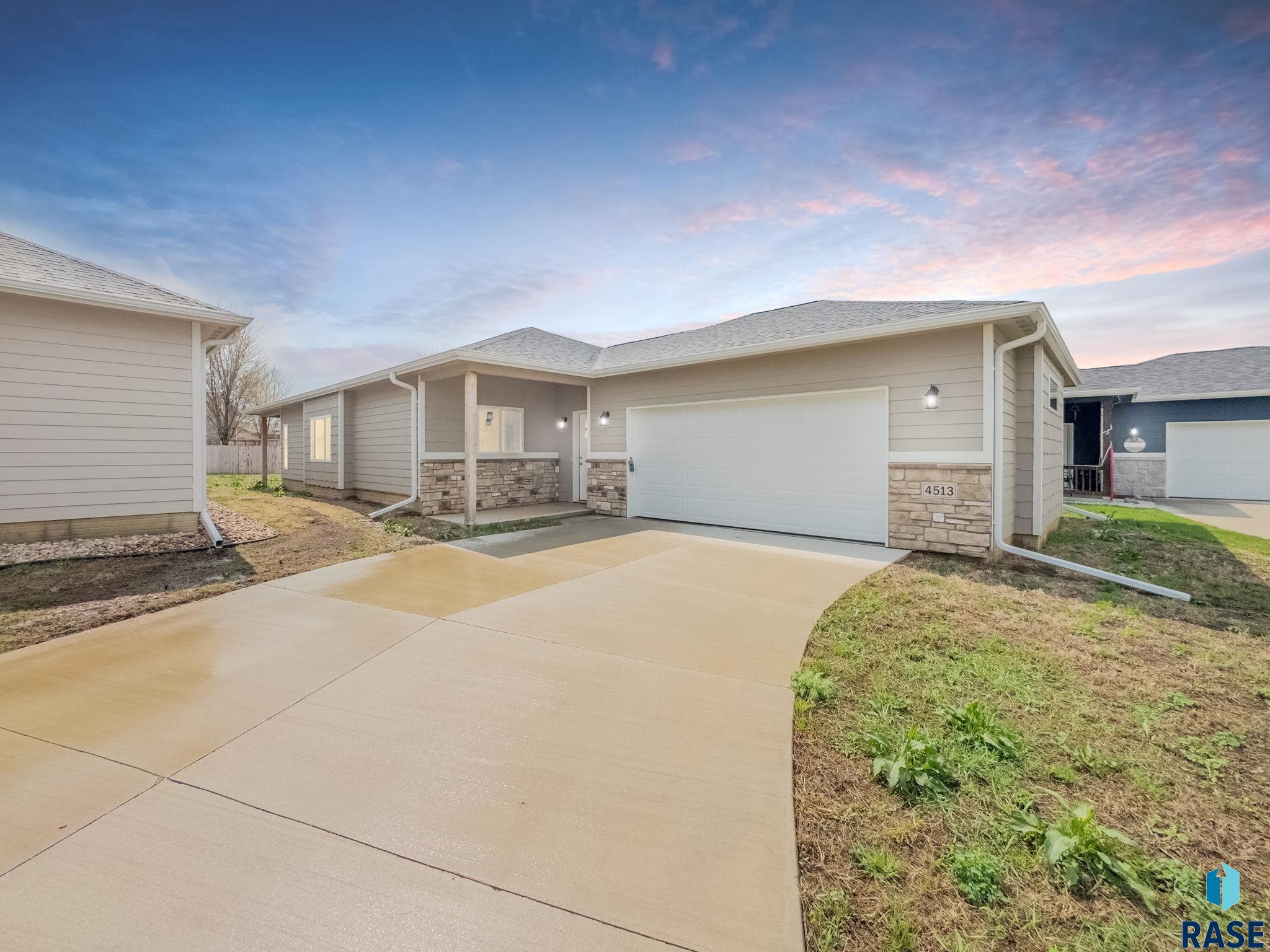 4513 W 34th St N Street, Sioux Falls, South Dakota image 1