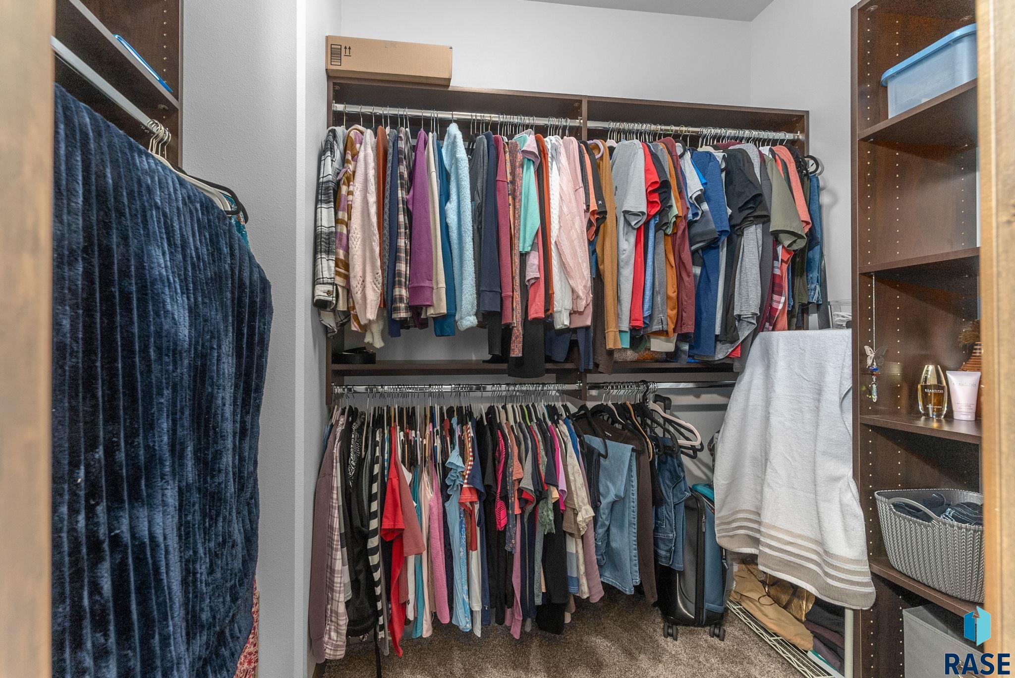 Sioux Falls, South Dakota 57108, United States, 5 Bedrooms Bedrooms, ,3 BathroomsBathrooms,Residential,Active,166865