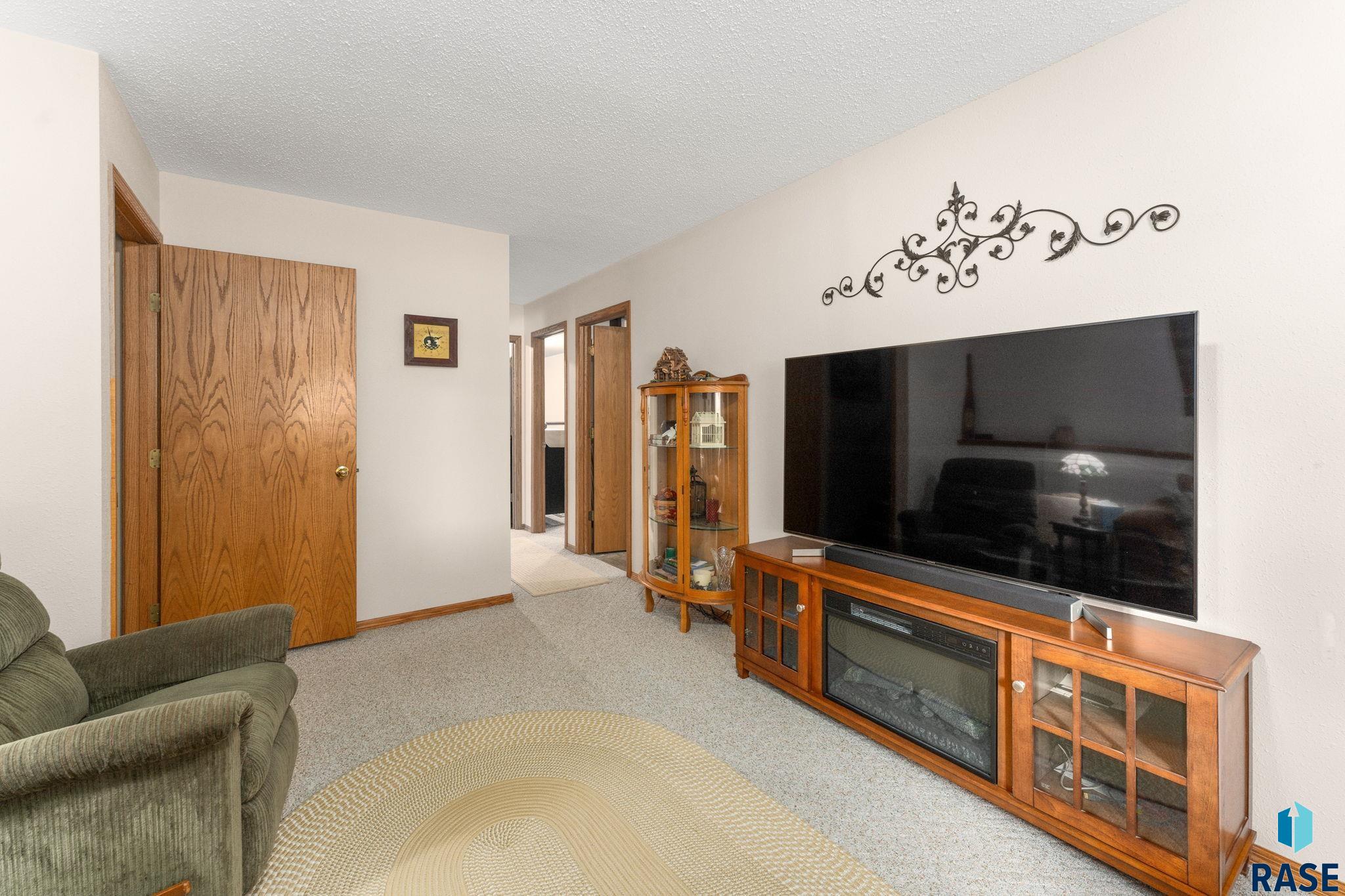 2212 S Oxford Ave Avenue, Sioux Falls, New Jersey image 24