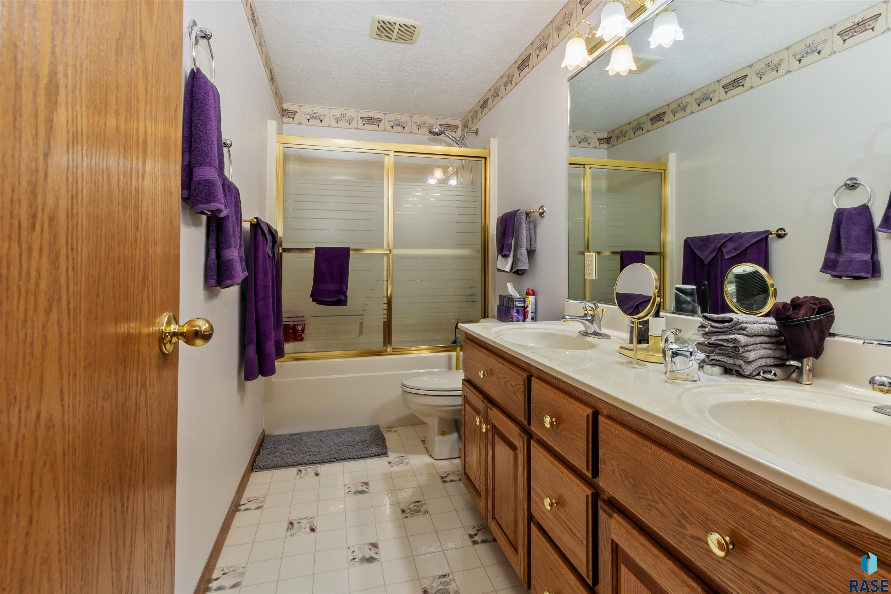 7005 W Strabane Trl Trail, Sioux Falls, New Jersey image 35