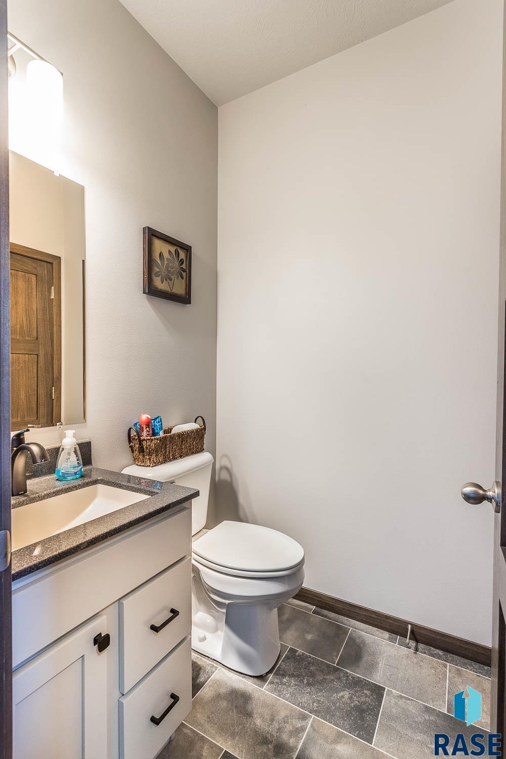 2569 E Meadowside Pl Place #11, Sioux Falls, South Dakota image 6
