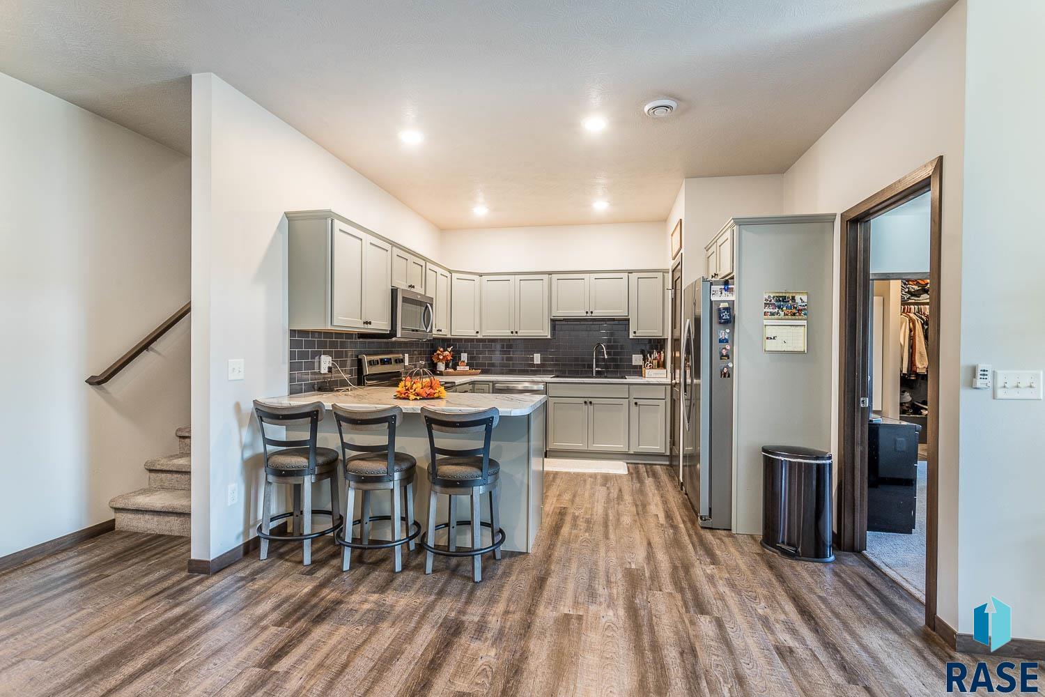 2569 E Meadowside Pl Place #11, Sioux Falls, South Dakota image 8