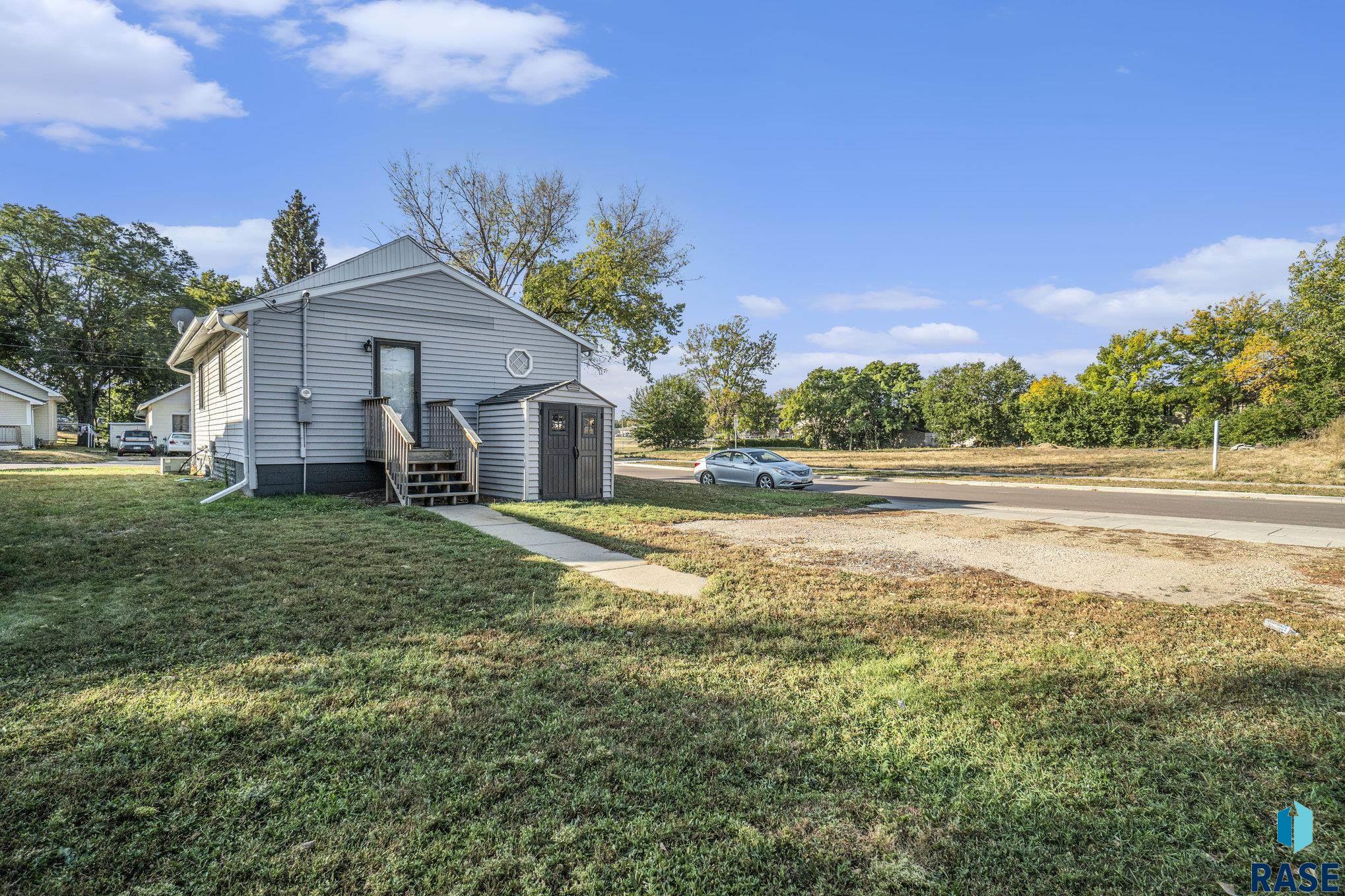 1512 W 7th St Street, Sioux Falls, South Dakota image 14