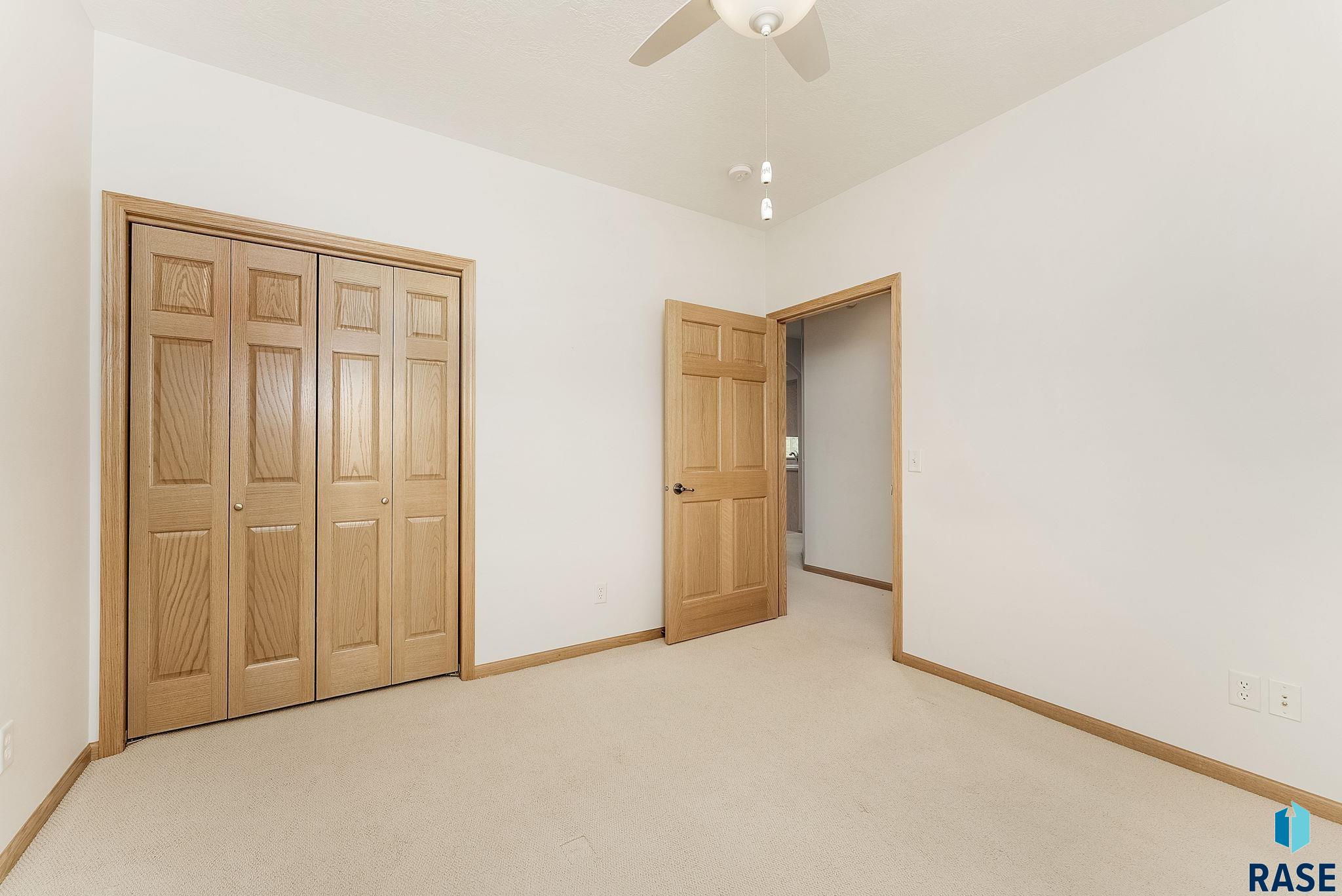 5918 S Grand Lodge Pl Place, Sioux Falls, New Jersey image 31