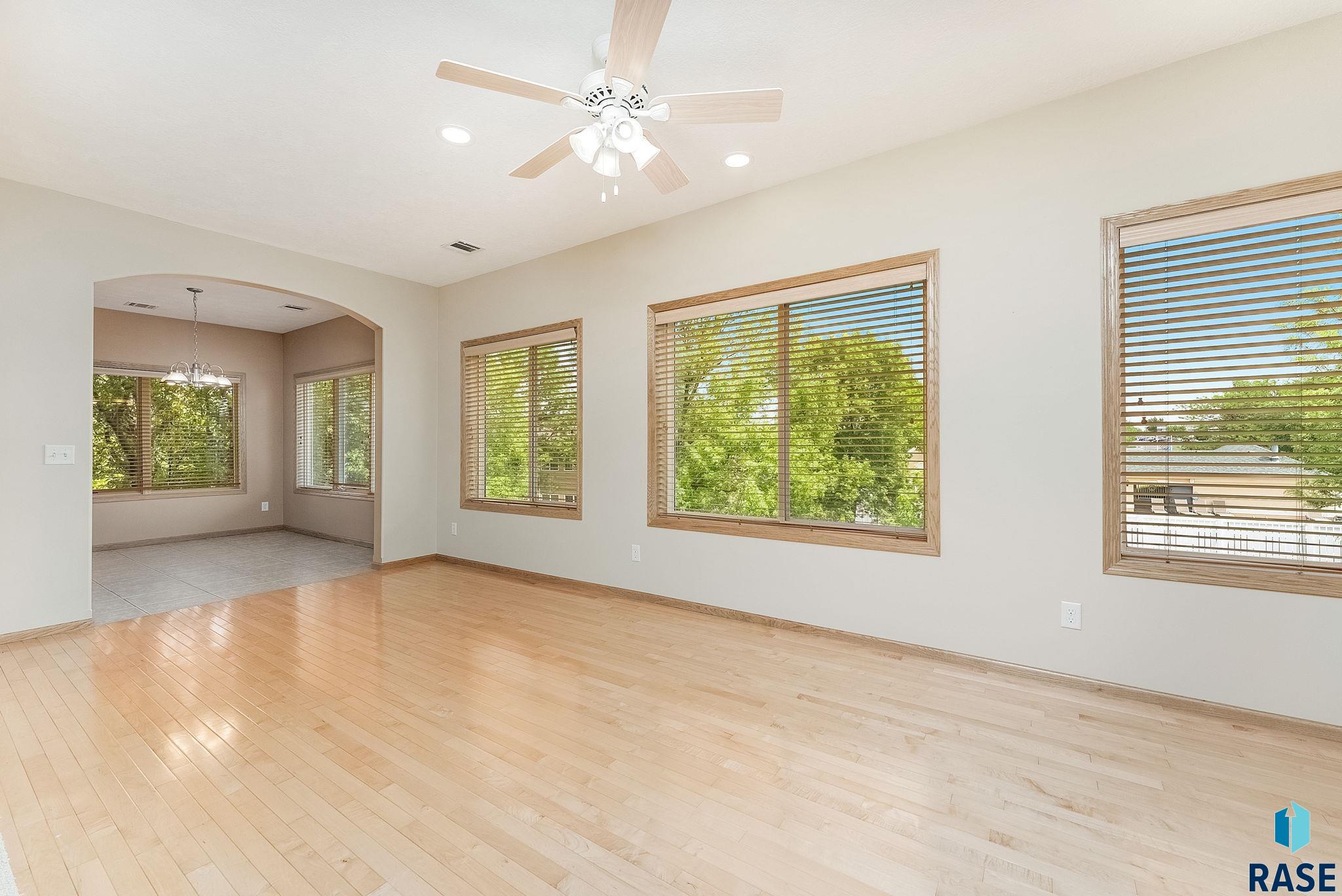5918 S Grand Lodge Pl Place, Sioux Falls, New Jersey image 18