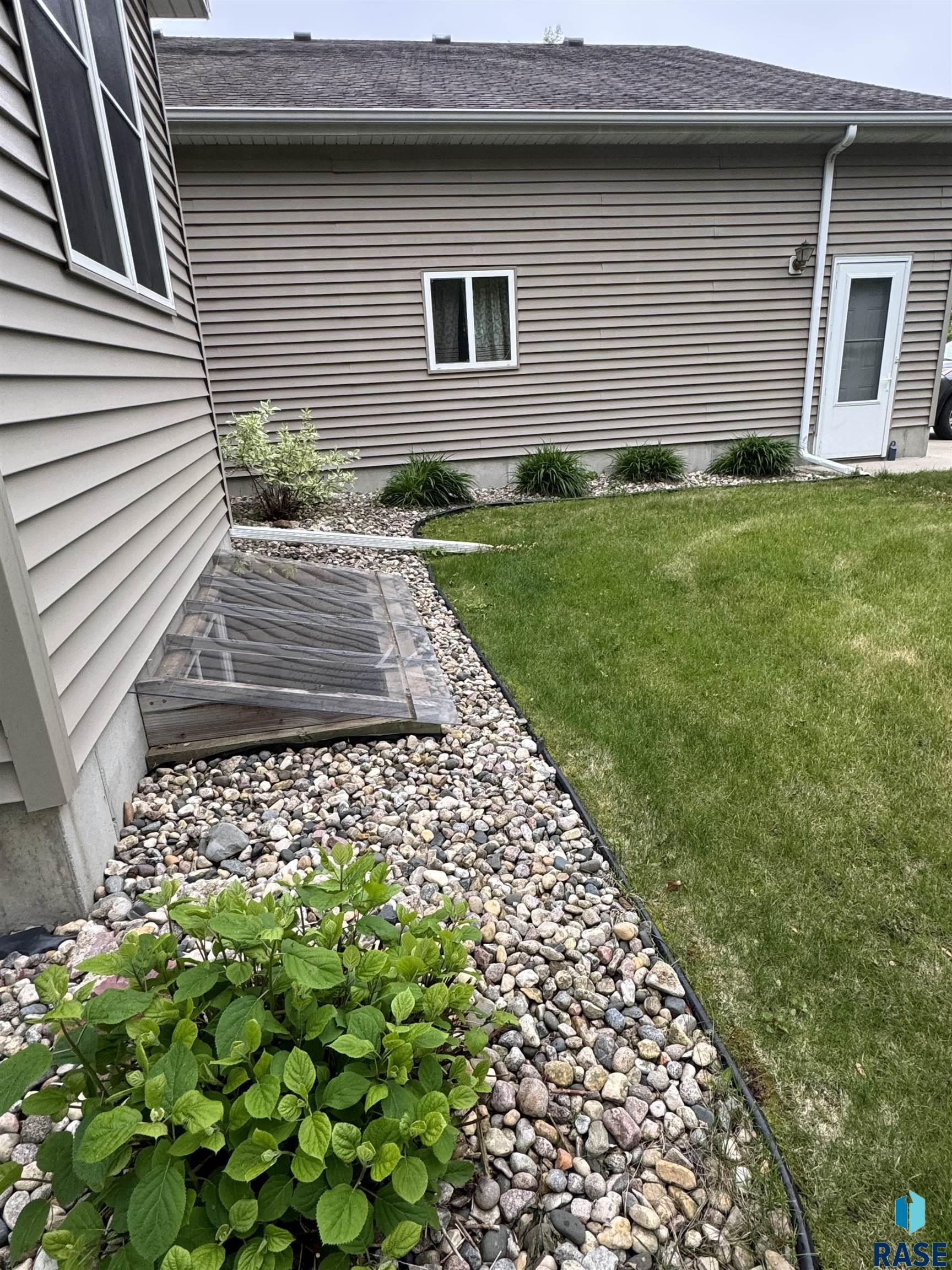 300 W Pipestone Ave Avenue, Flandreau, New Jersey image 6
