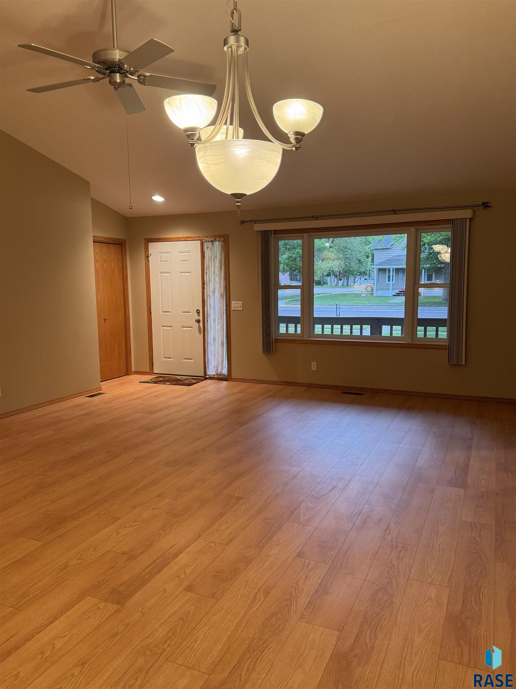 300 W Pipestone Ave Avenue, Flandreau, New Jersey image 10