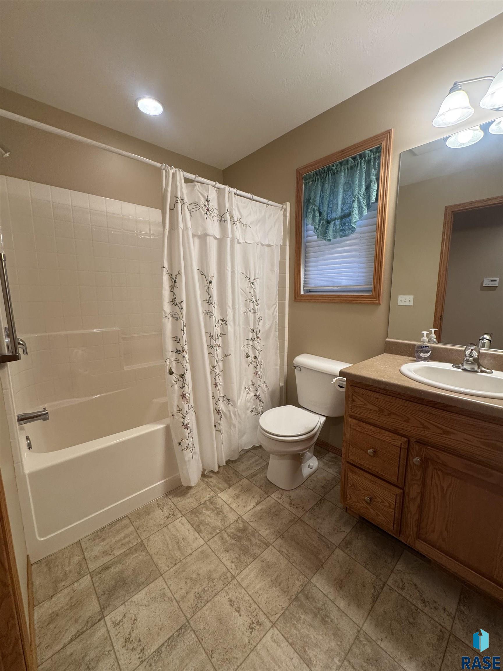300 W Pipestone Ave Avenue, Flandreau, New Jersey image 17