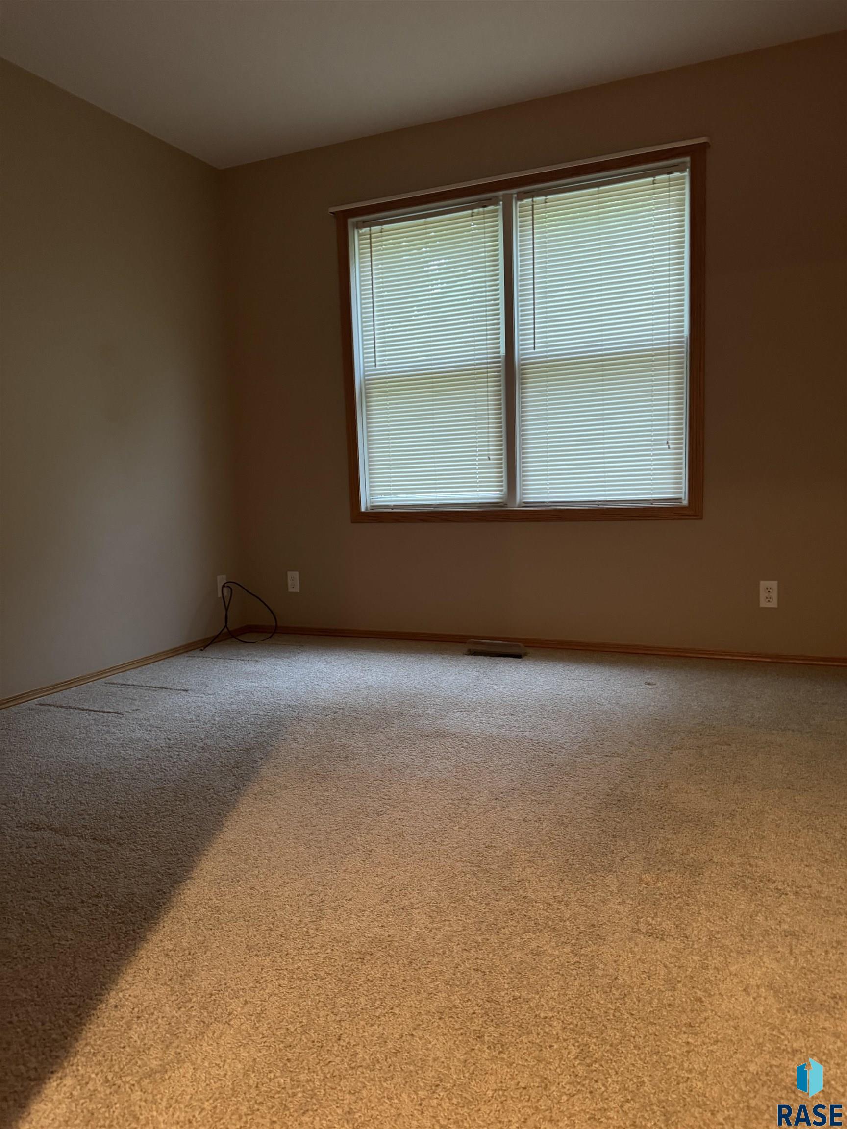 300 W Pipestone Ave Avenue, Flandreau, New Jersey image 21