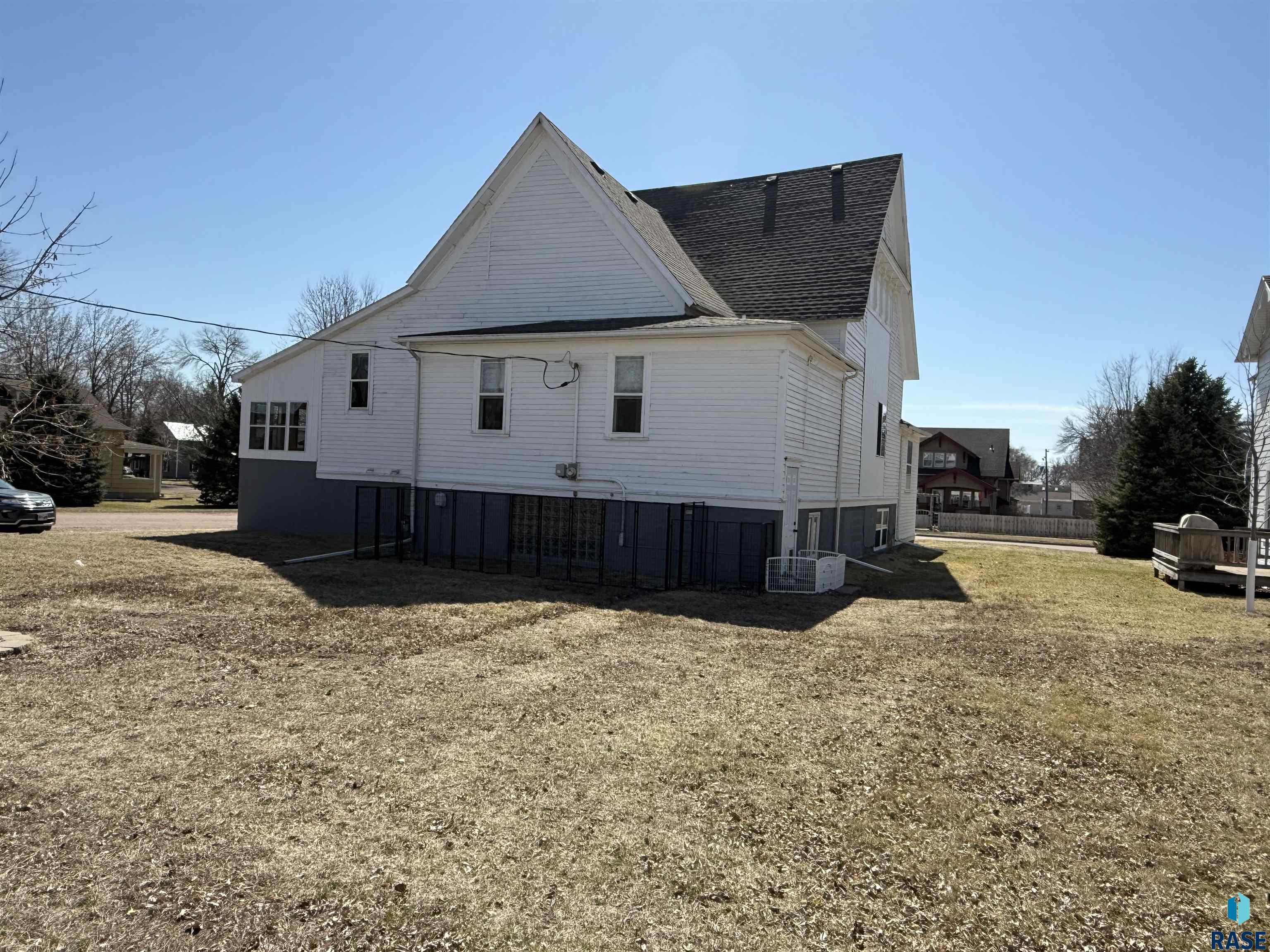 279 E 2nd St Street, Parker, South Dakota image 5
