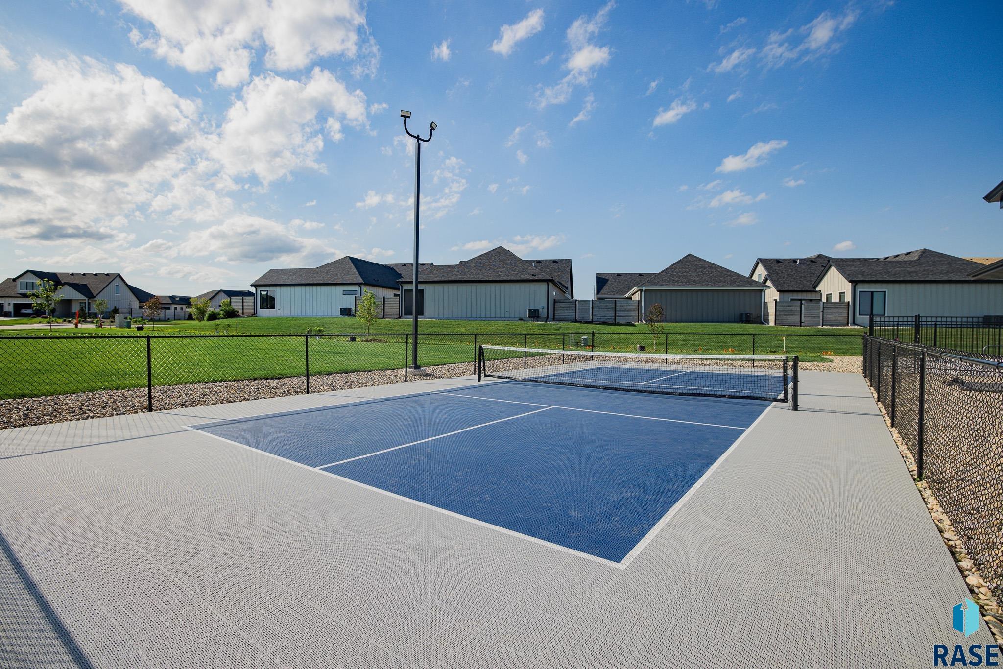 5825 E Rush St Street, Sioux Falls, New Jersey image 32