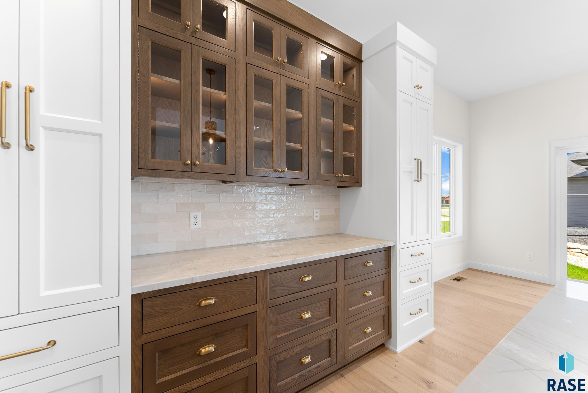 Harrisburg, South Dakota 57032, United States, 4 Bedrooms Bedrooms, ,3 BathroomsBathrooms,Residential,Pending,46880