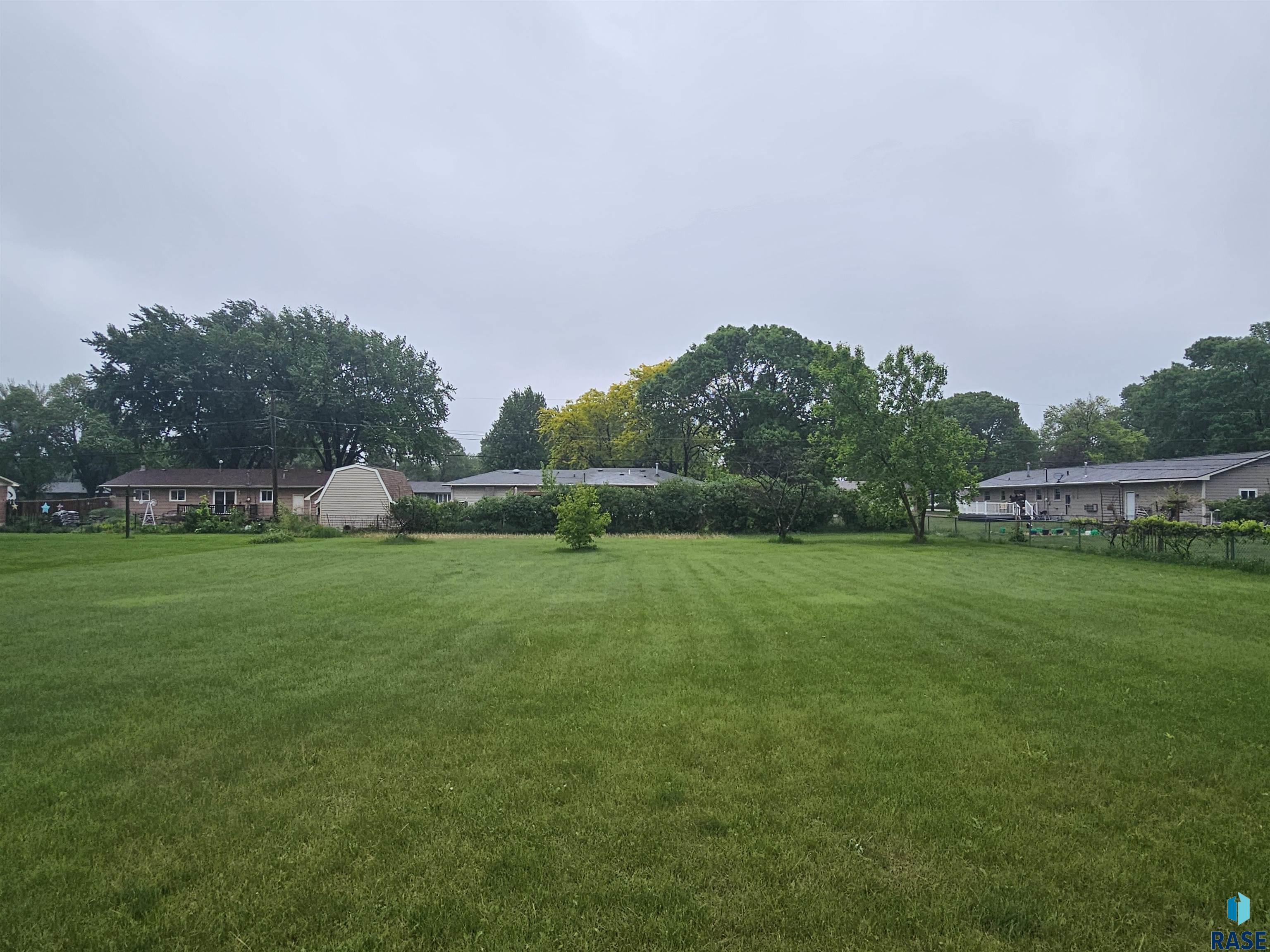 6704 8th St Street, Sioux Falls, New Jersey image 1