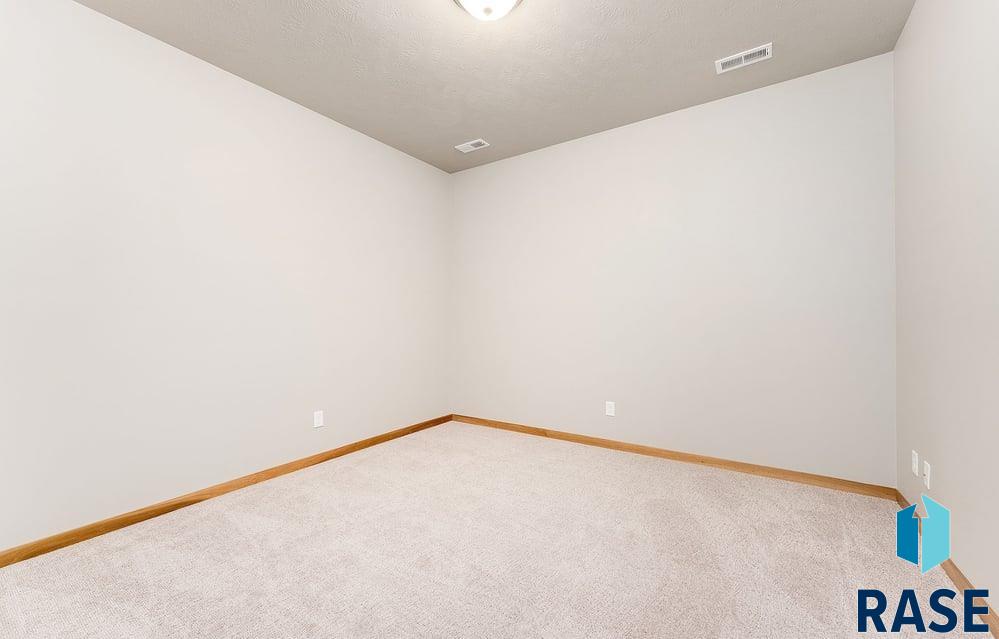 1437 N Mae Pl Place, Tea, South Dakota image 10