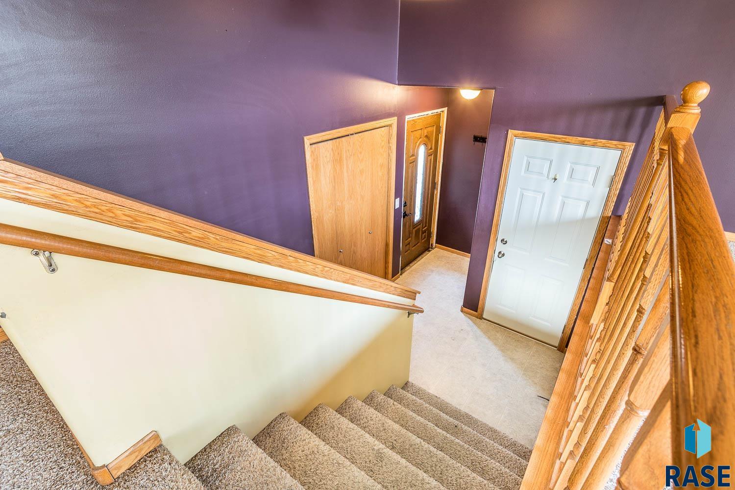 108 N Sund St Street, Worthing, South Dakota image 2