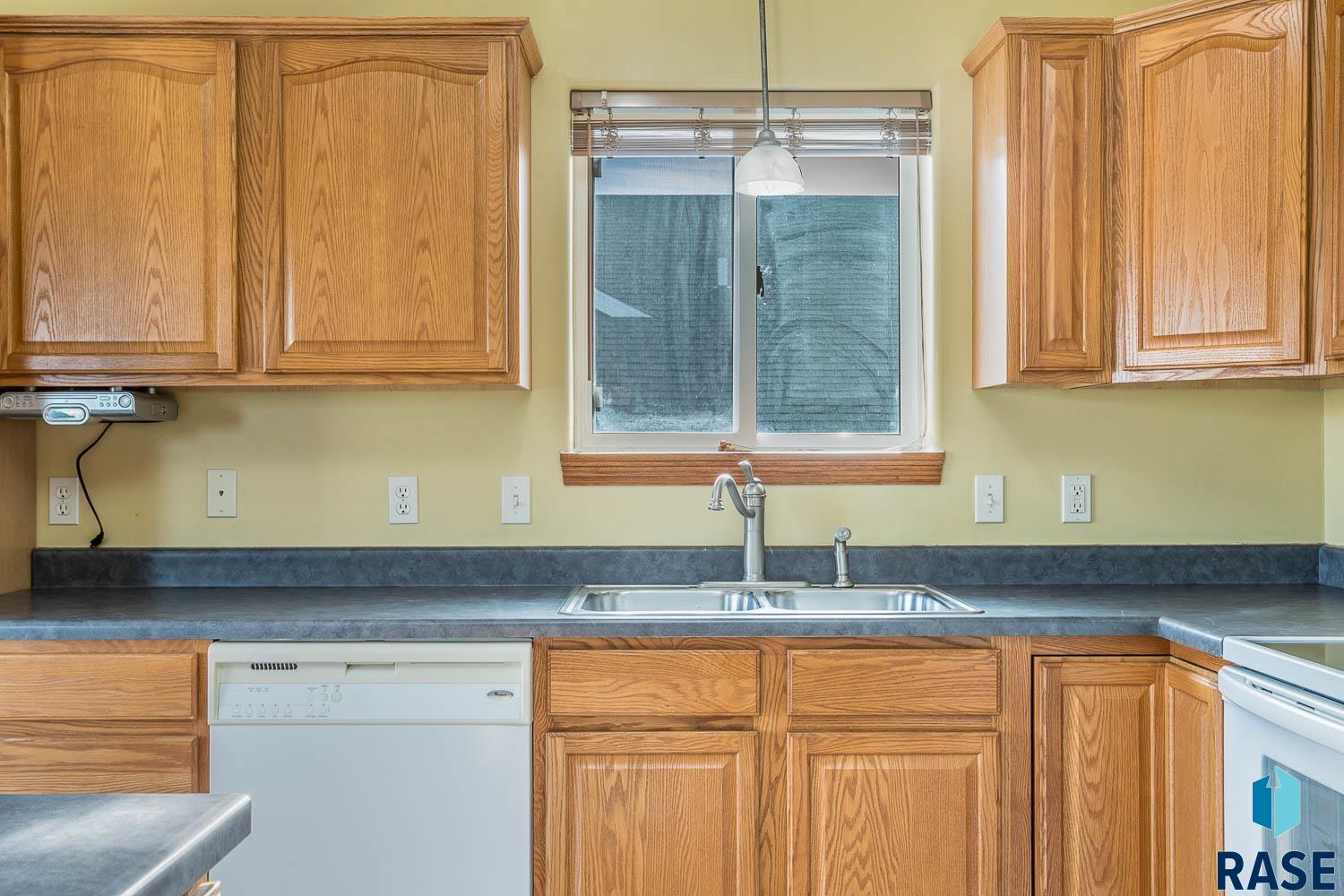 108 N Sund St Street, Worthing, South Dakota image 6