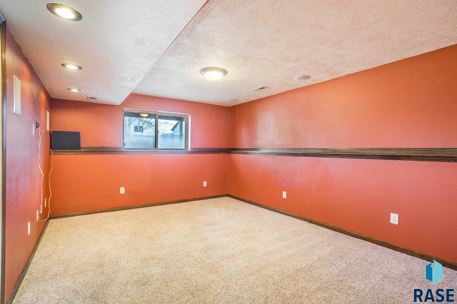 108 N Sund St Street, Worthing, South Dakota image 10