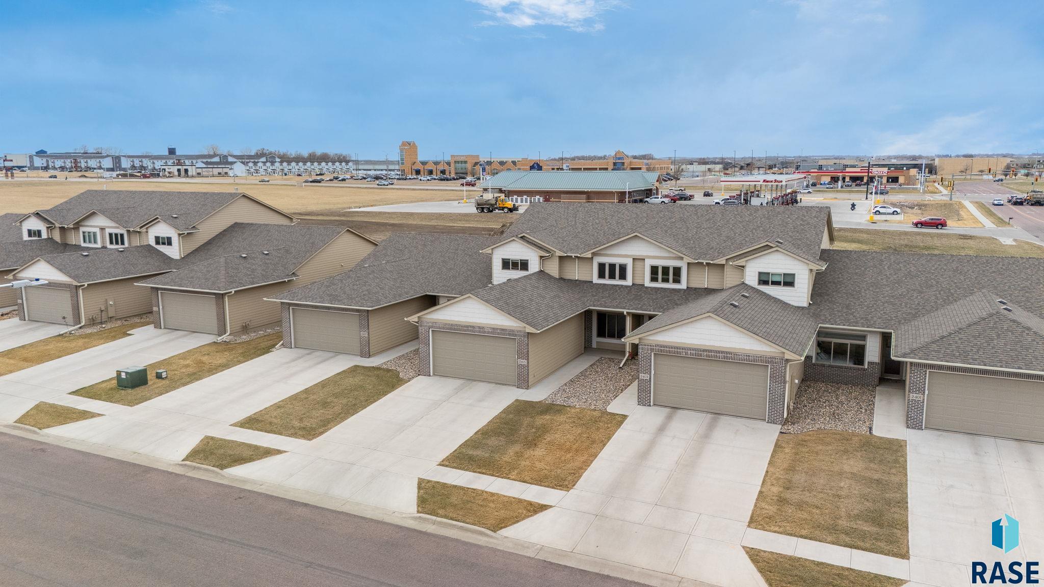 Sioux Falls, South Dakota 57106, United States, 3 Bedrooms Bedrooms, ,2 BathroomsBathrooms,Residential,Active,98731