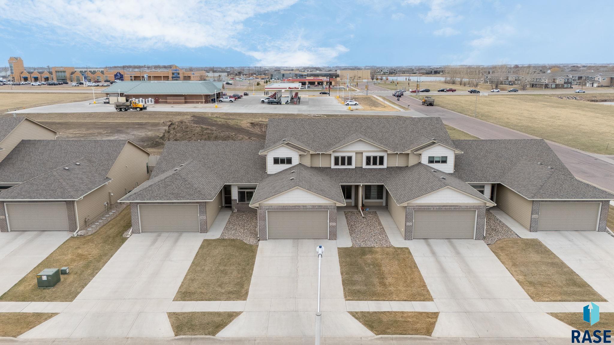 Sioux Falls, South Dakota 57106, United States, 3 Bedrooms Bedrooms, ,2 BathroomsBathrooms,Residential,Active,98731