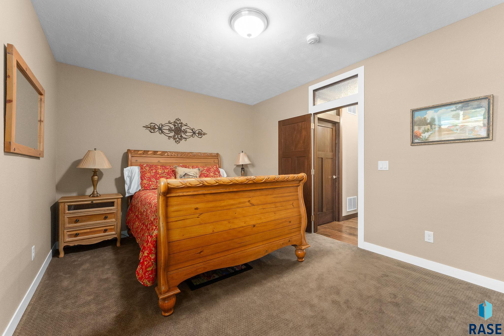 7516 W 15th St Street, Sioux Falls, South Dakota image 25