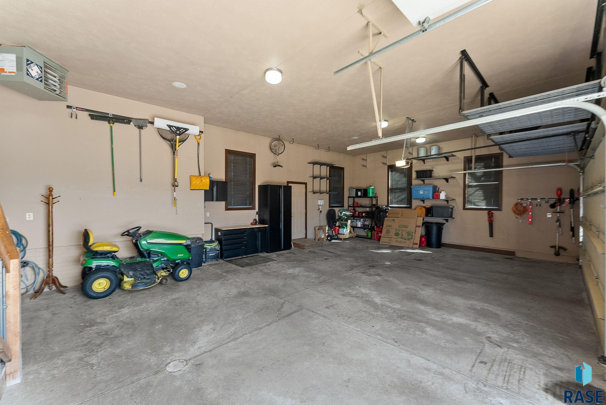 7516 W 15th St Street, Sioux Falls, South Dakota image 29