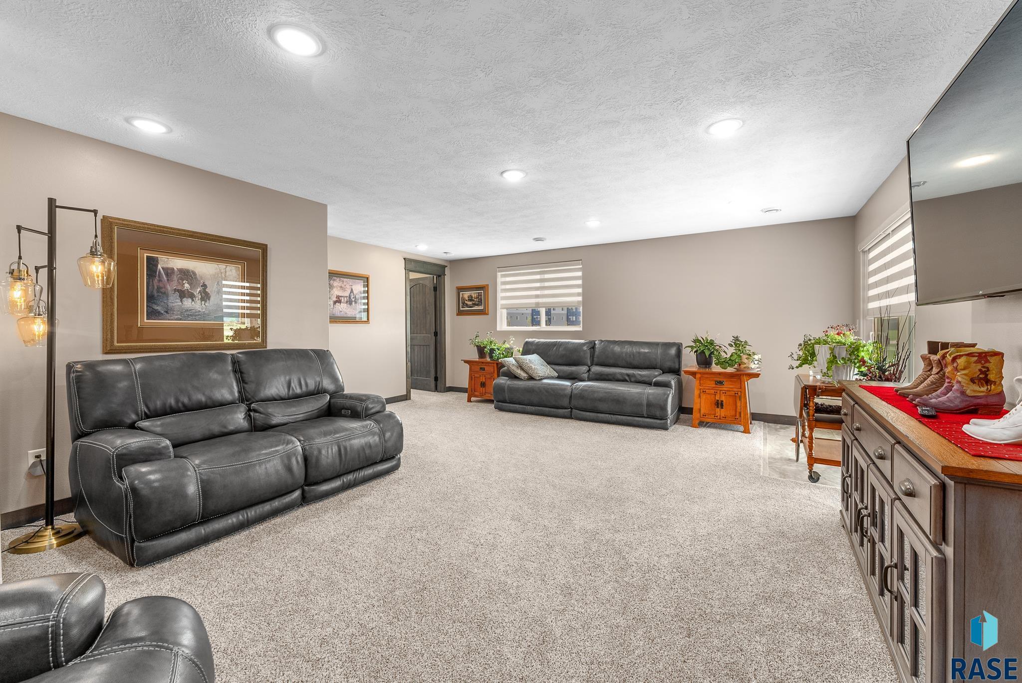 4251 N Knob Hill Ct Court, Sioux Falls, South Dakota image 36