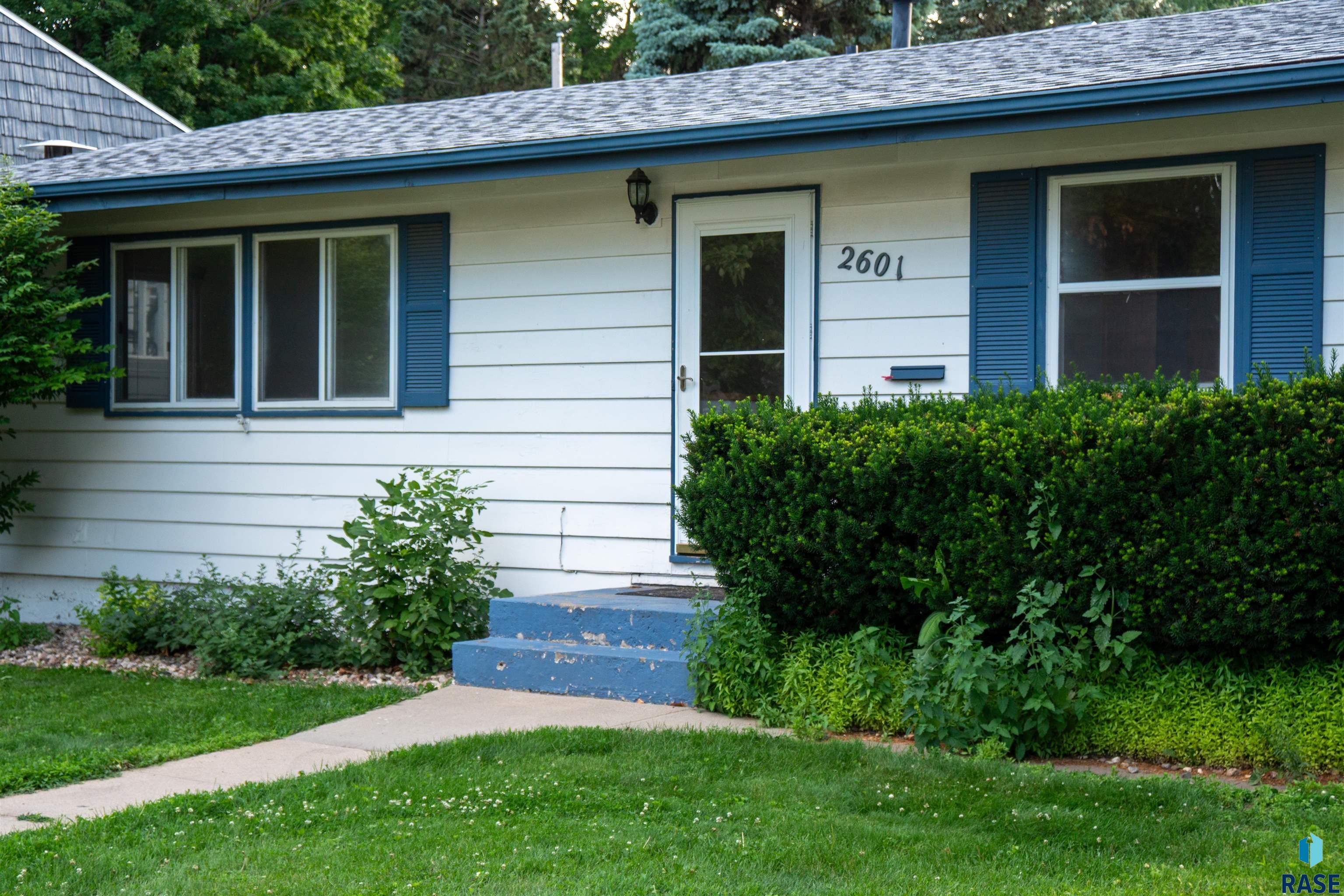 Sioux Falls, South Dakota 57105, United States, 5 Bedrooms Bedrooms, ,2 BathroomsBathrooms,Residential,Active,155550