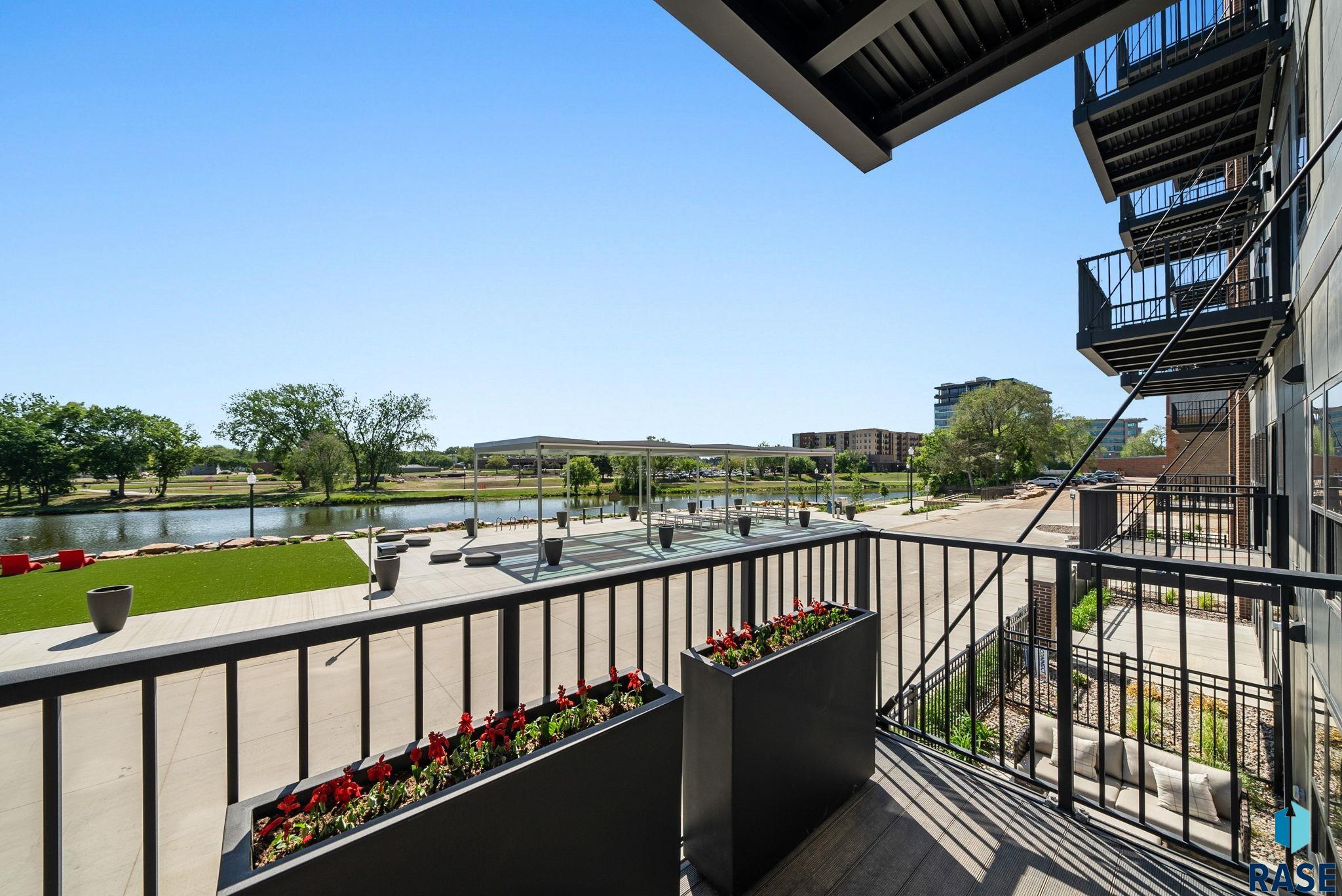 151 E 4th Pl Place #102, Sioux Falls, New Jersey image 45