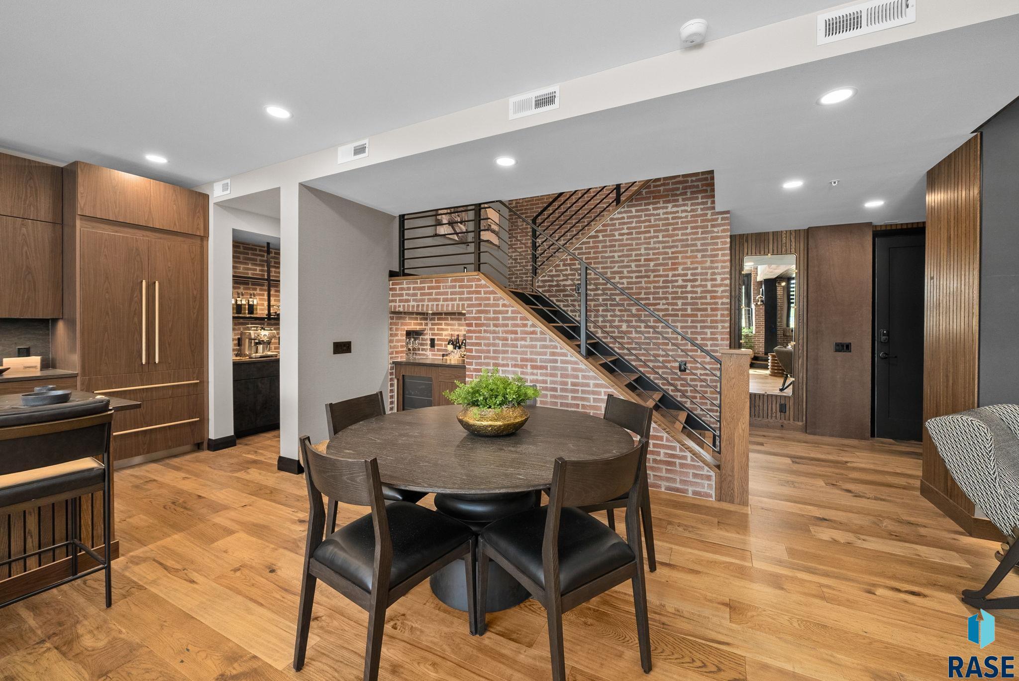 151 E 4th Pl Place #102, Sioux Falls, New Jersey image 20