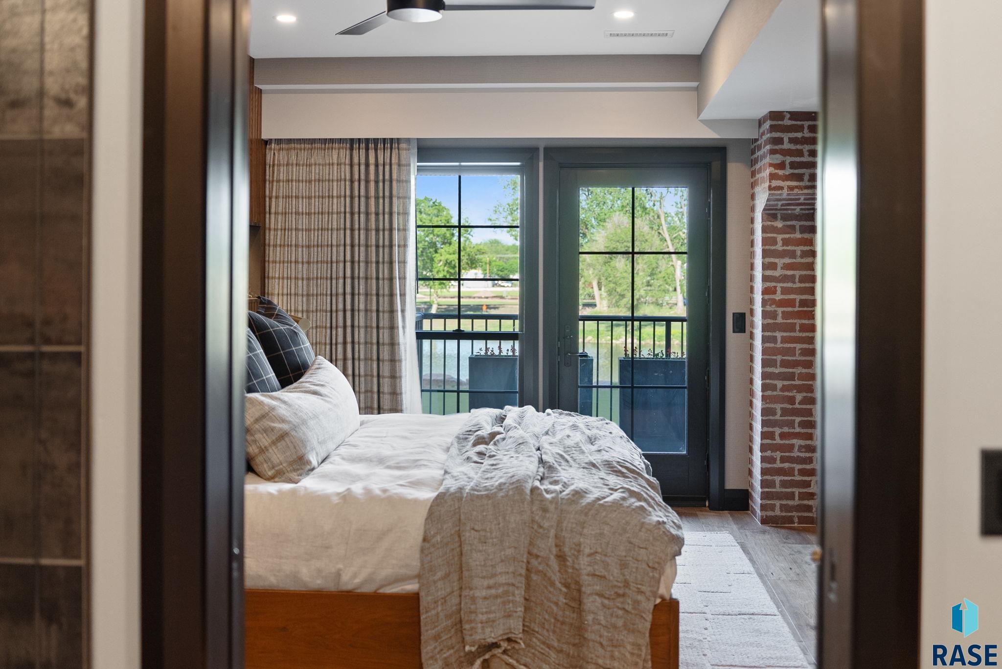 151 E 4th Pl Place #102, Sioux Falls, New Jersey image 44
