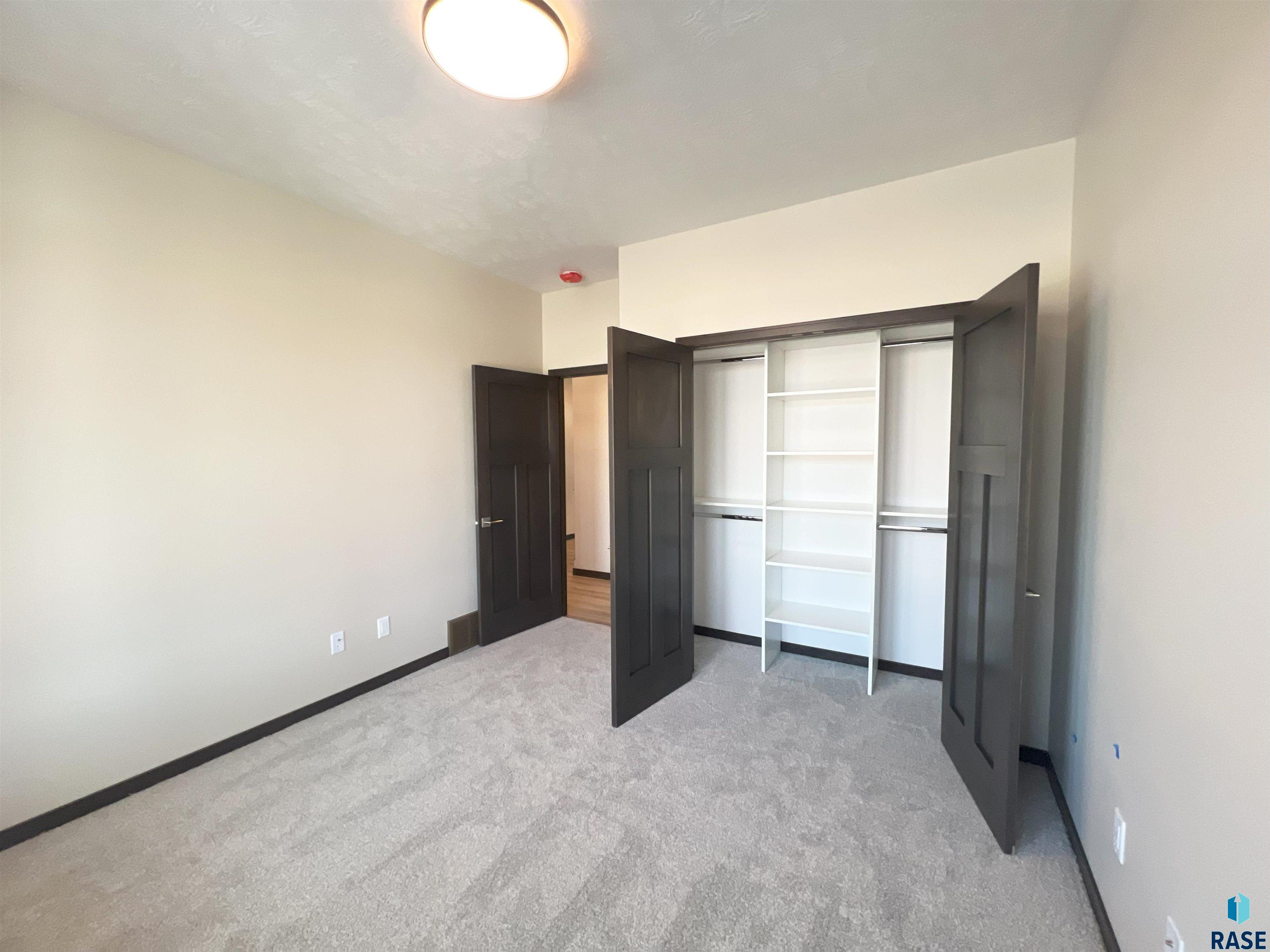 8113 W 24th St Street, Sioux Falls, South Dakota image 8