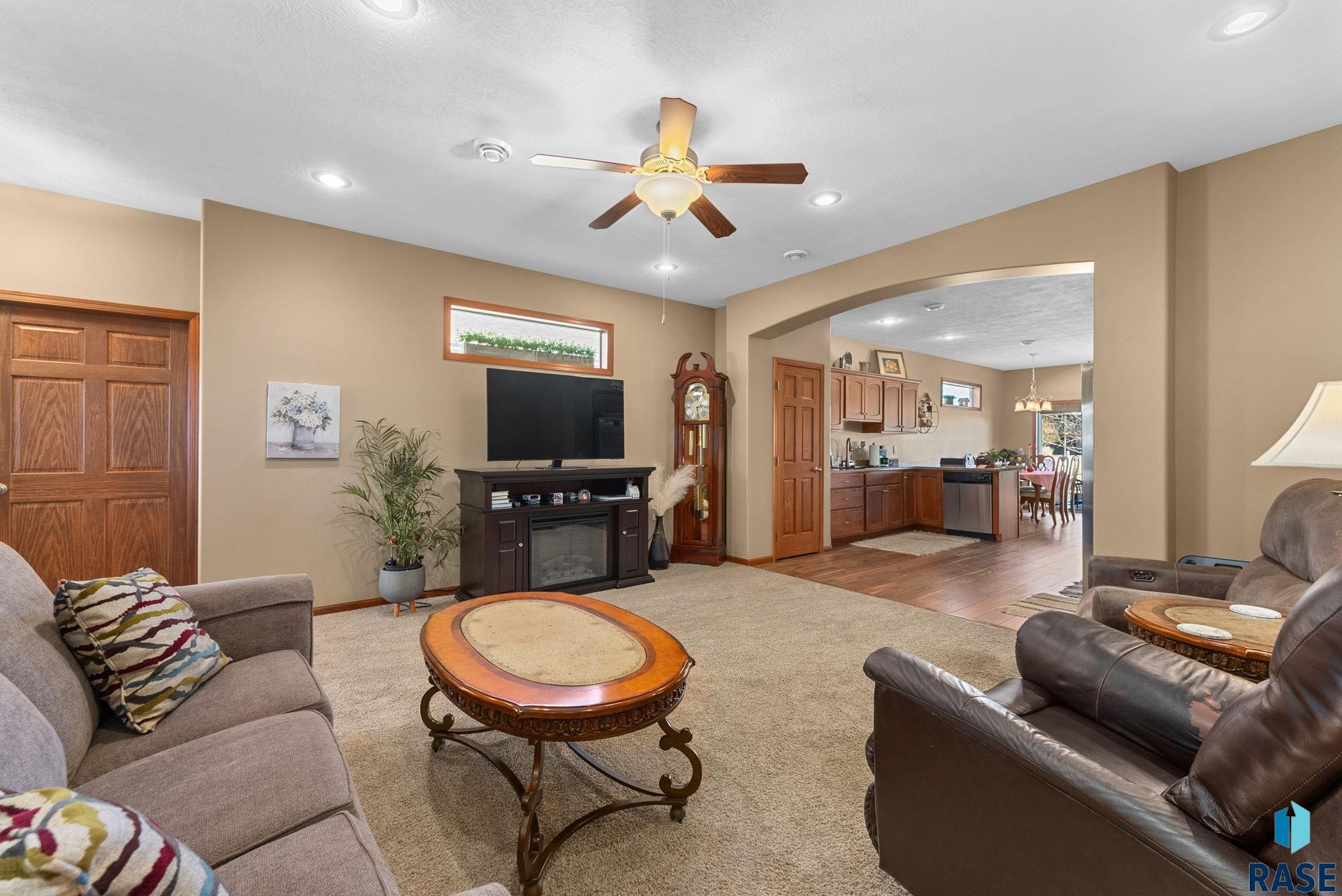 825 E El Dorado Ct Court, Sioux Falls, South Dakota image 4