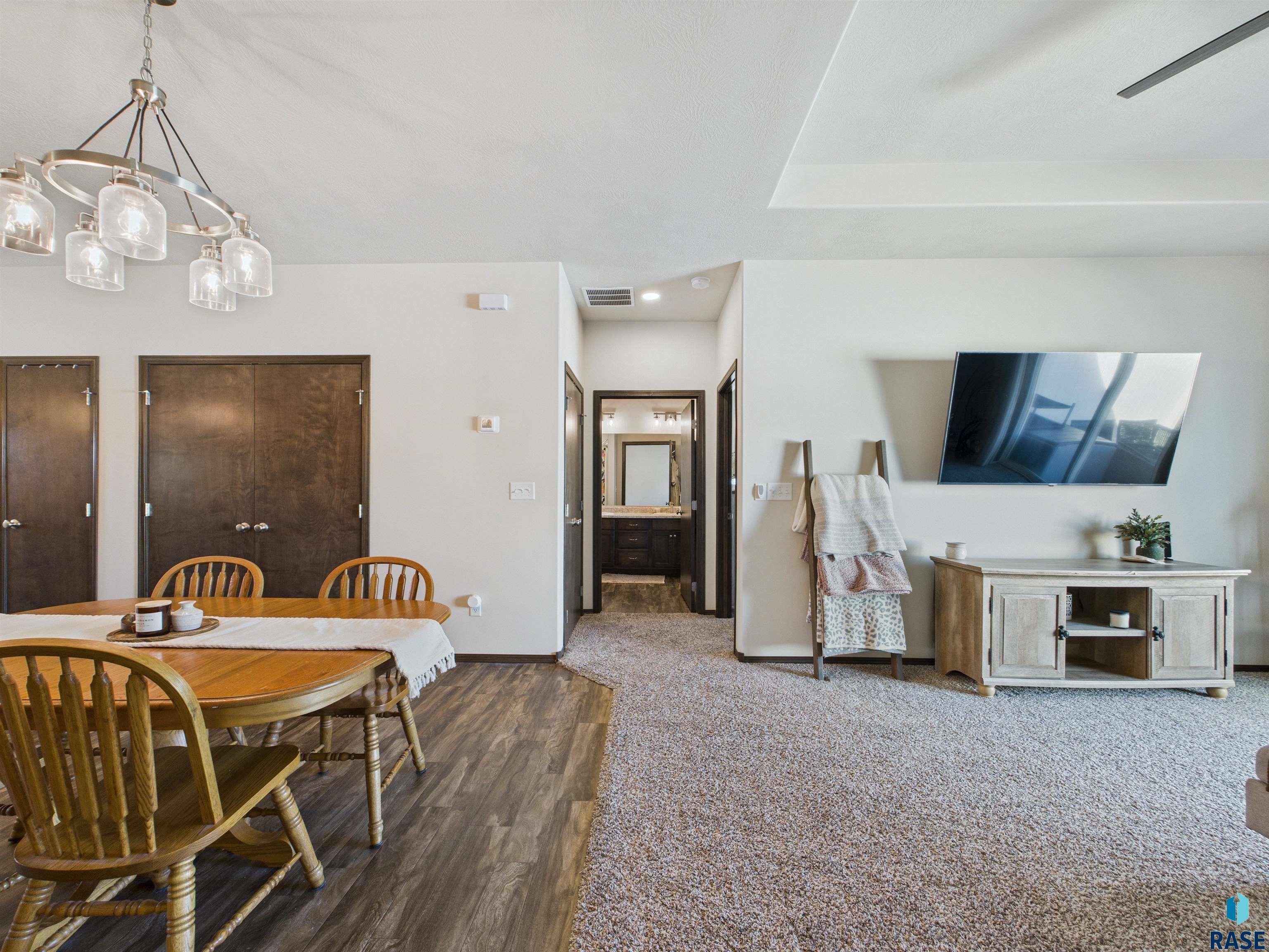 9304 W Ark Pl Place, Sioux Falls, New Jersey image 5