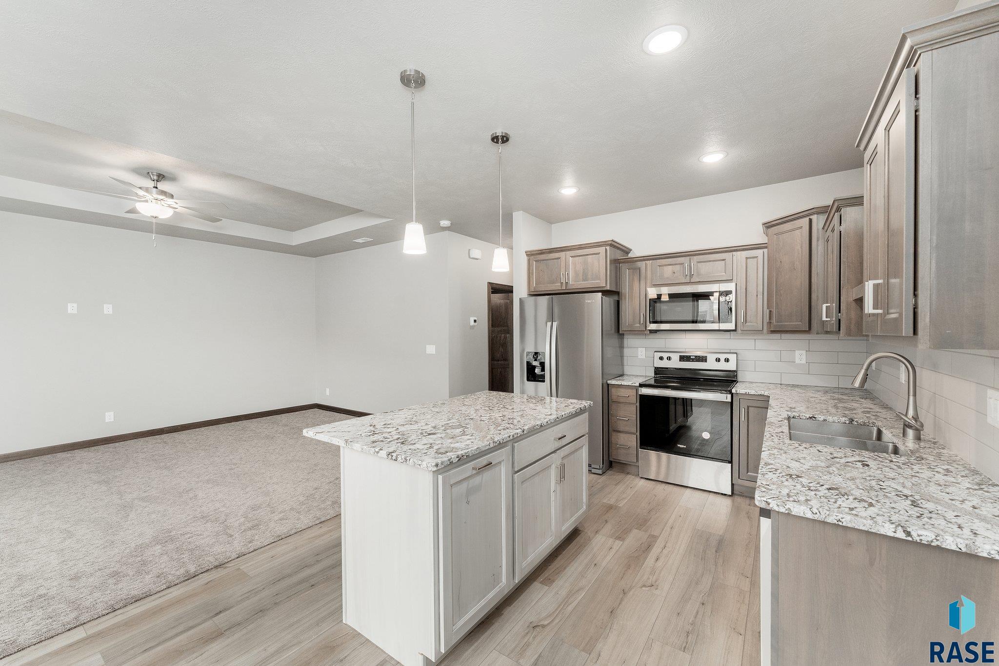 2028 S Sonoma Pl Place, Sioux Falls, South Dakota image 9