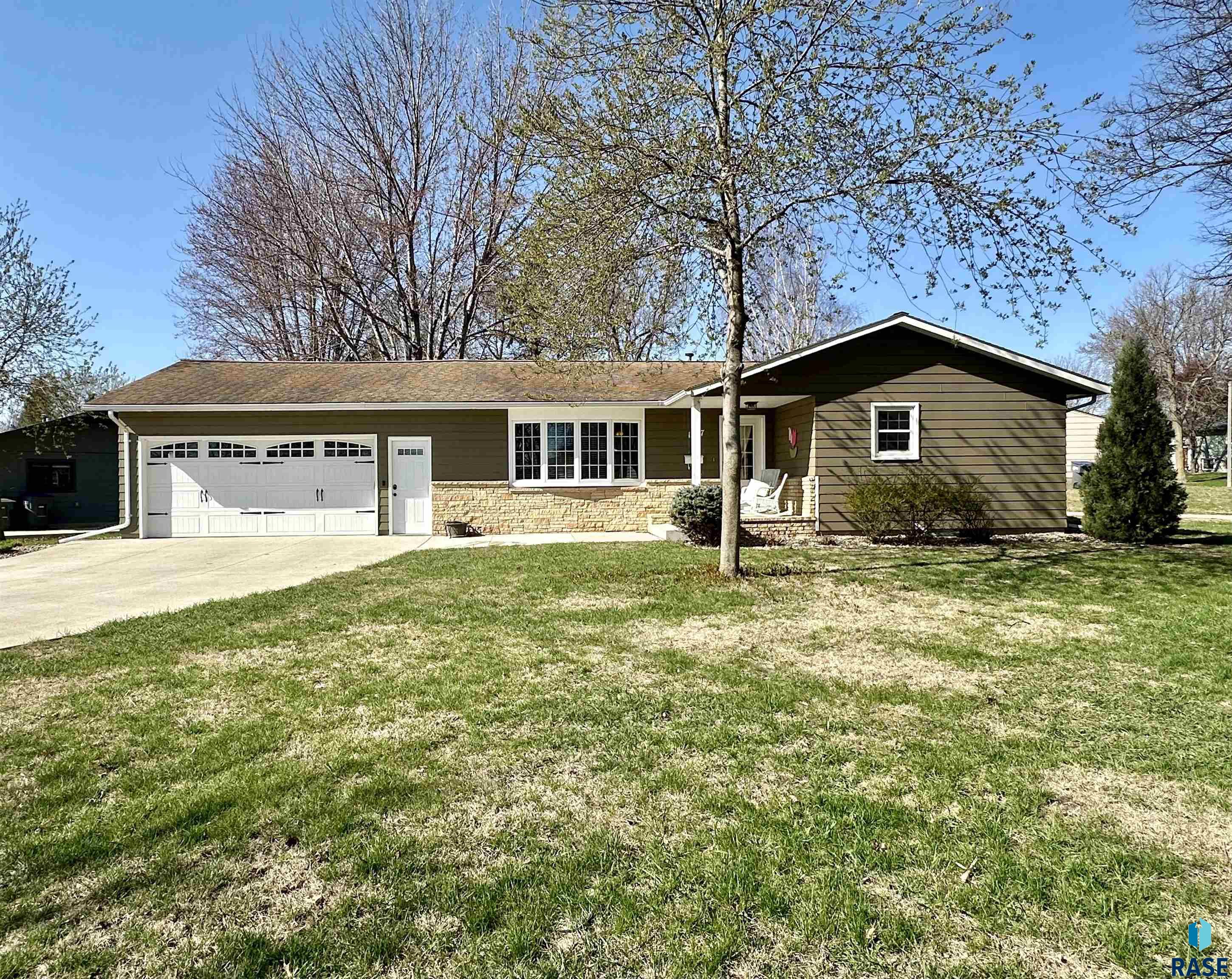 1117 N Cedar St Street, Luverne, New Jersey image 1