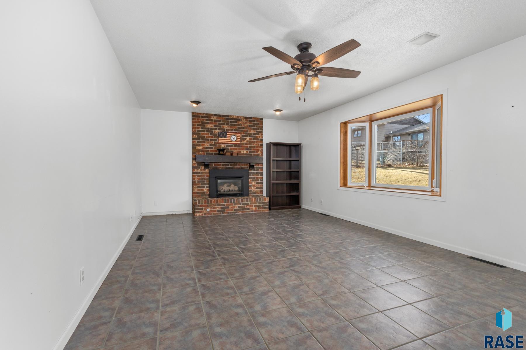 2705 W 31st St Street, Sioux Falls, New Jersey image 8