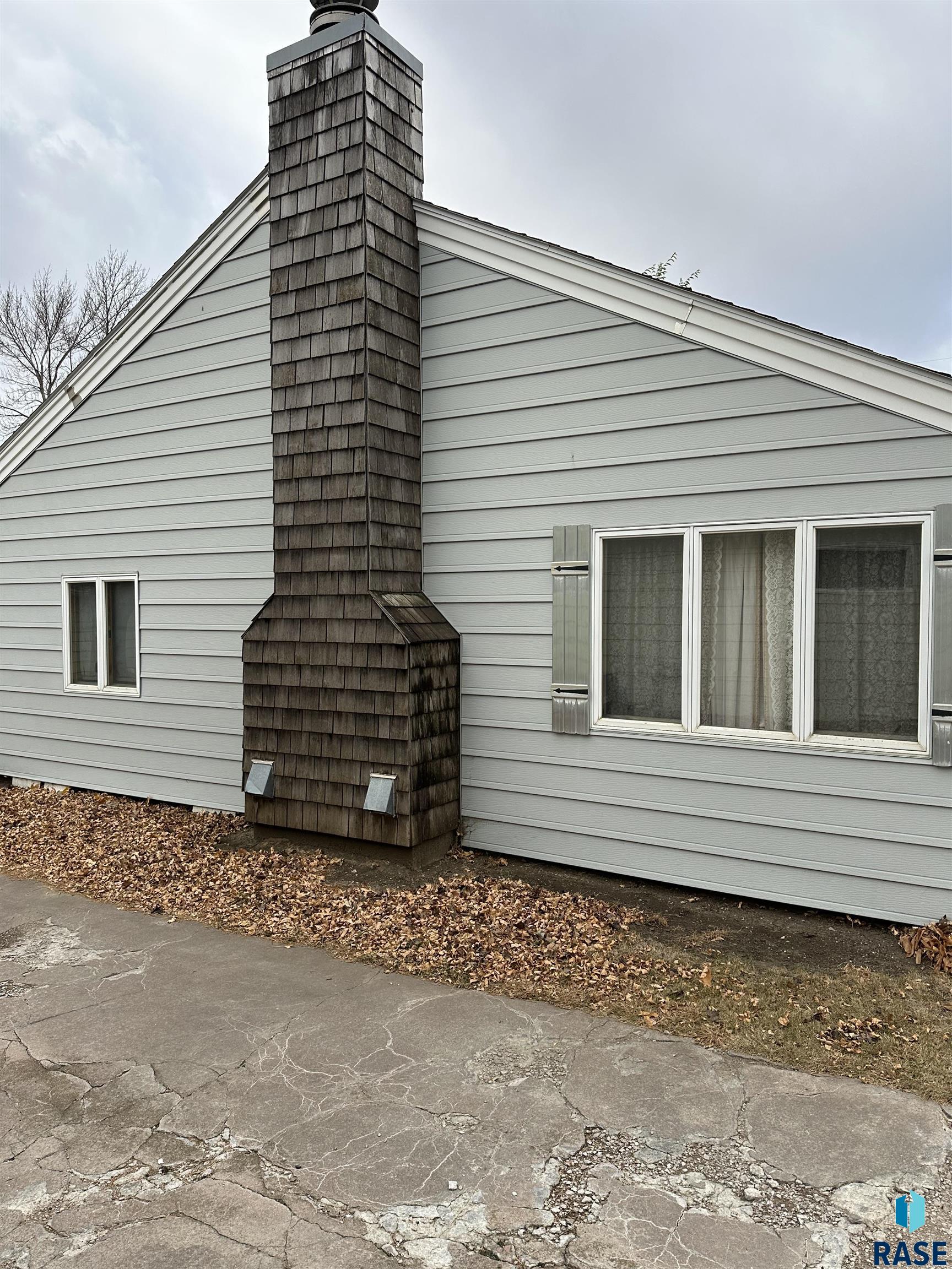 331 E Norton Ave Avenue, Salem, South Dakota image 2