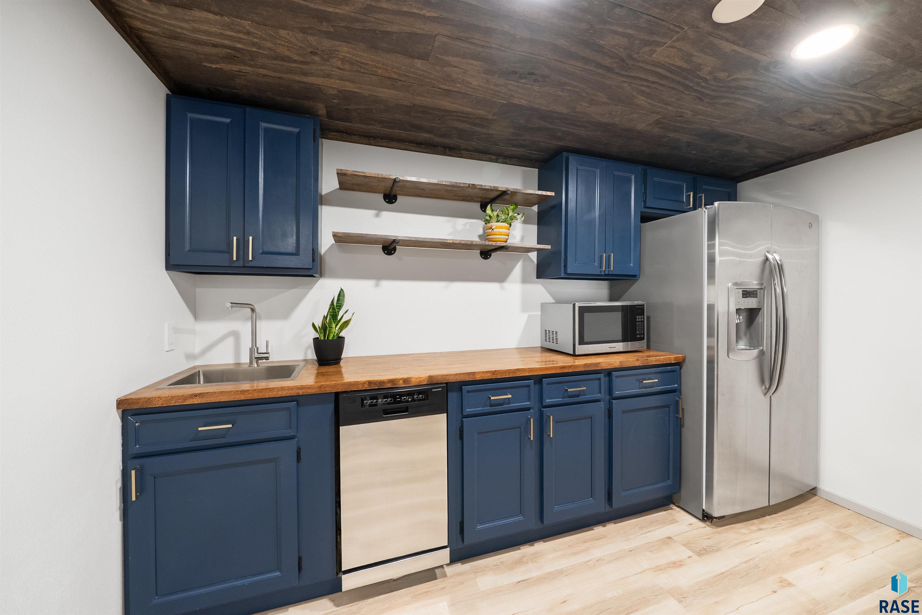 2501 E 7th St Street, Sioux Falls, New Jersey image 24