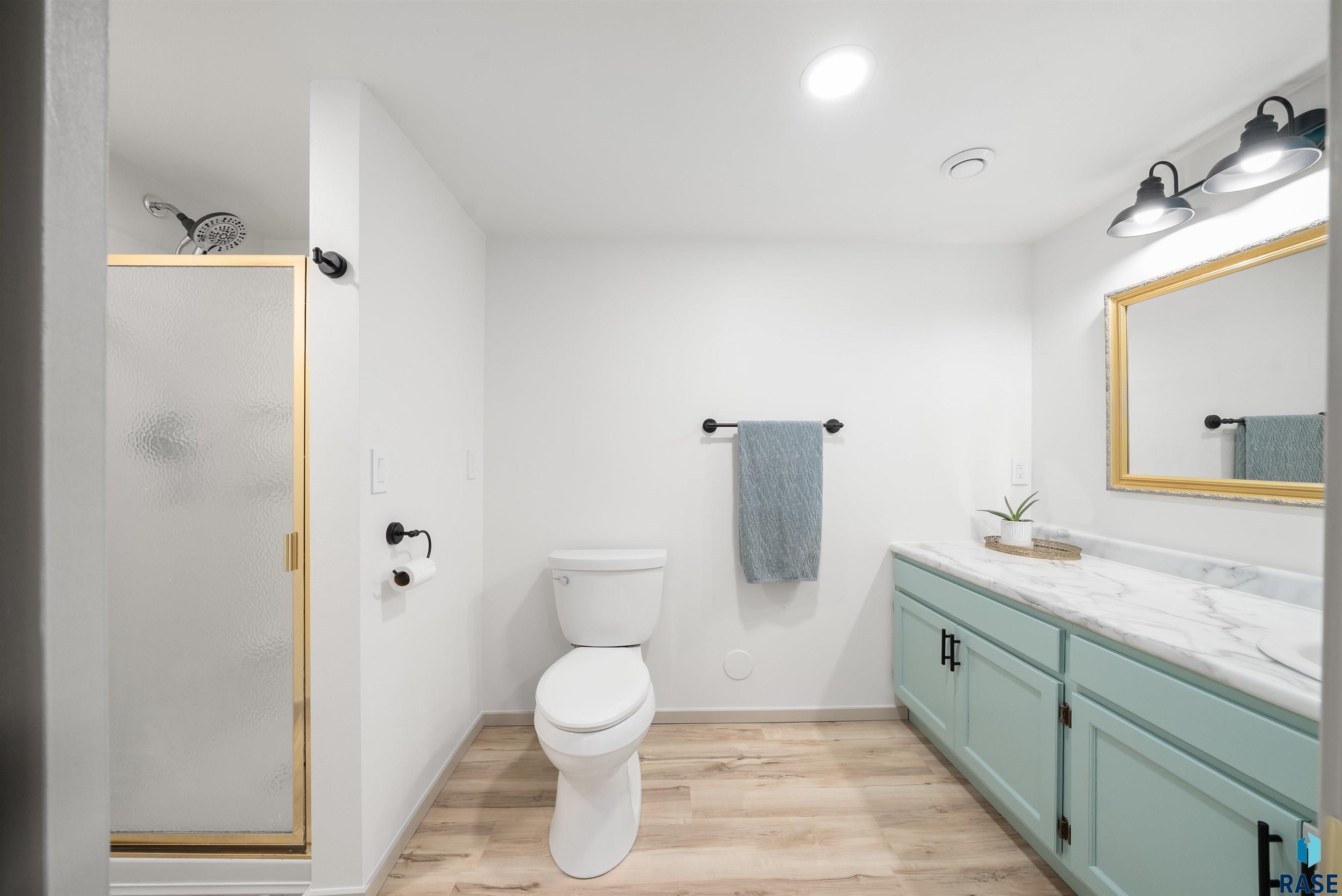 2501 E 7th St Street, Sioux Falls, New Jersey image 30