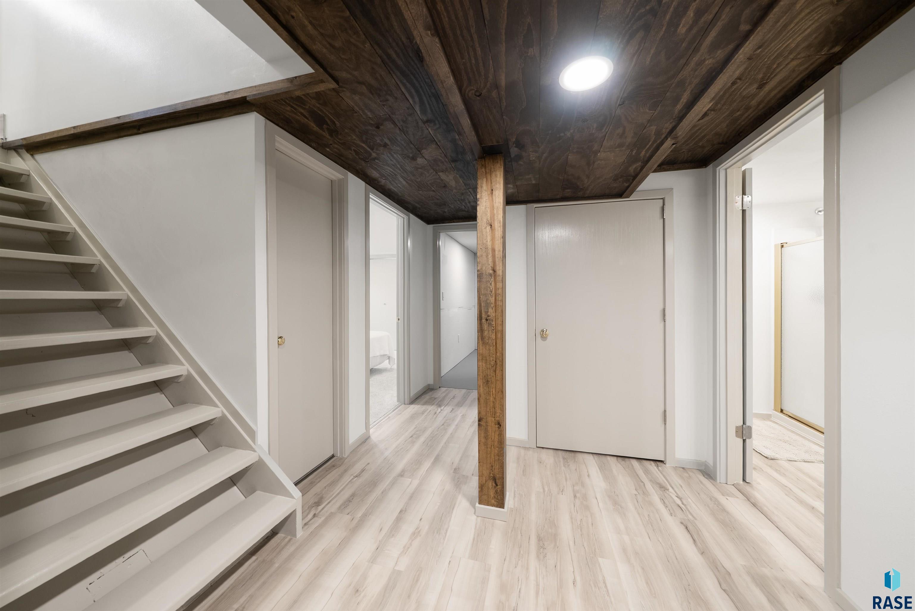2501 E 7th St Street, Sioux Falls, New Jersey image 28
