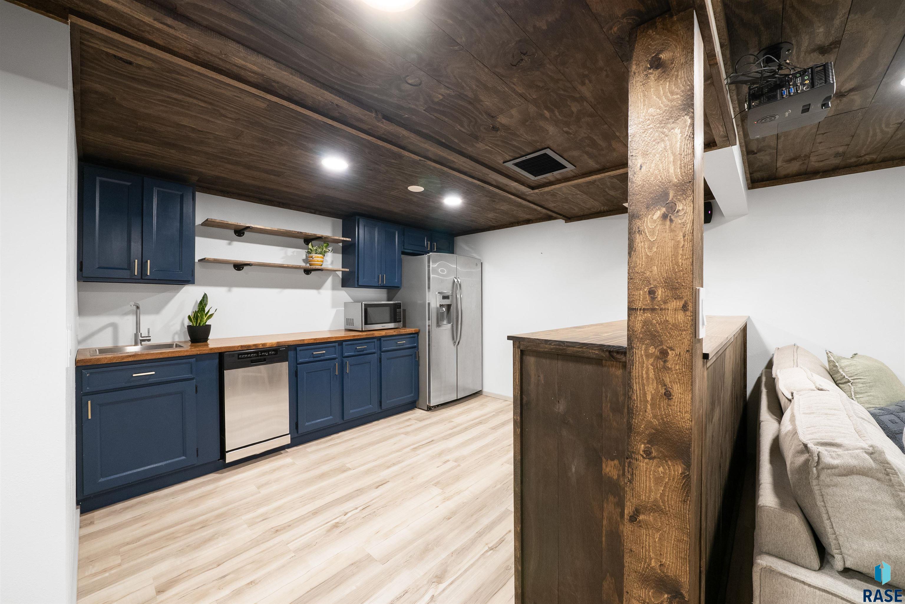 2501 E 7th St Street, Sioux Falls, New Jersey image 23