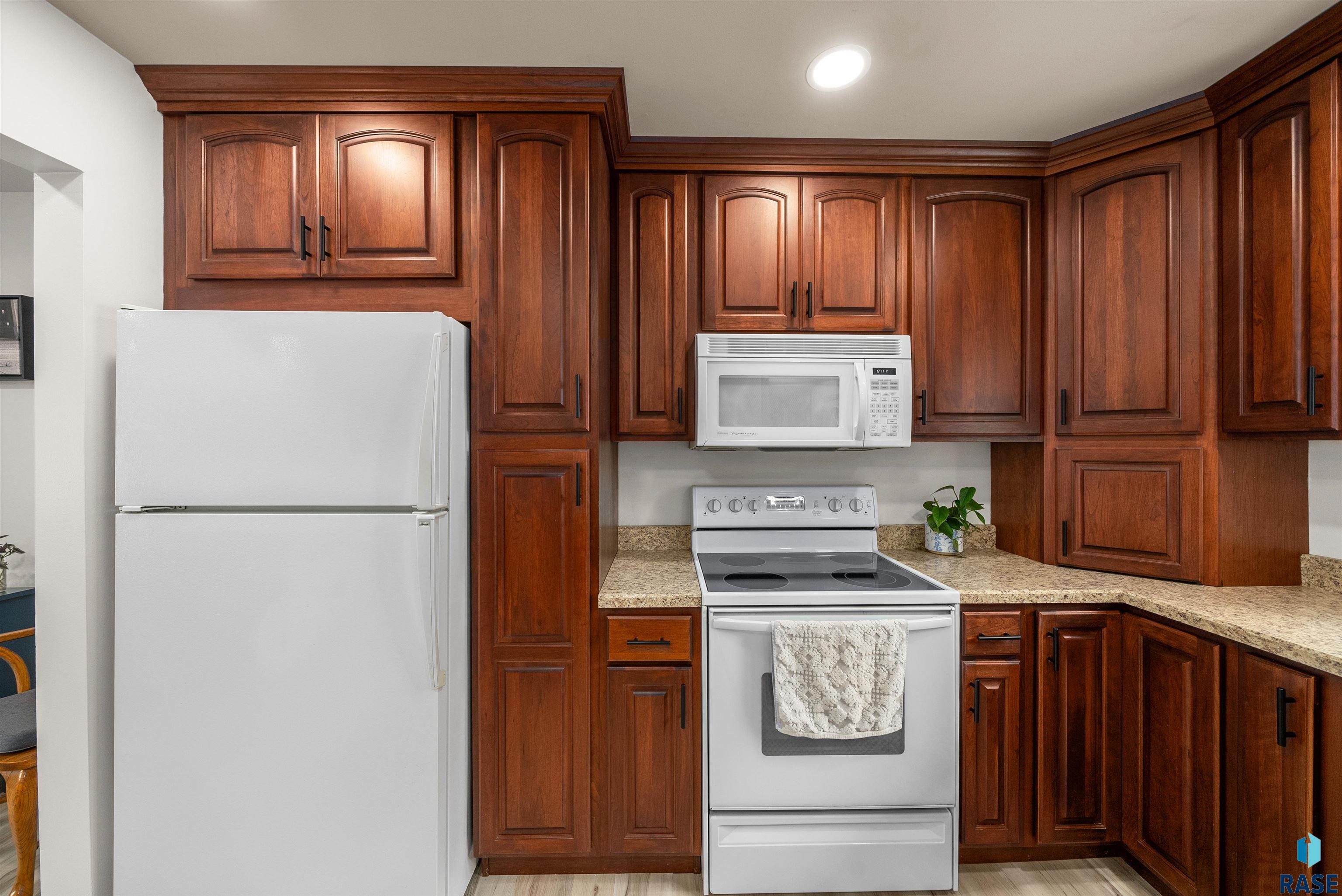 2501 E 7th St Street, Sioux Falls, New Jersey image 11
