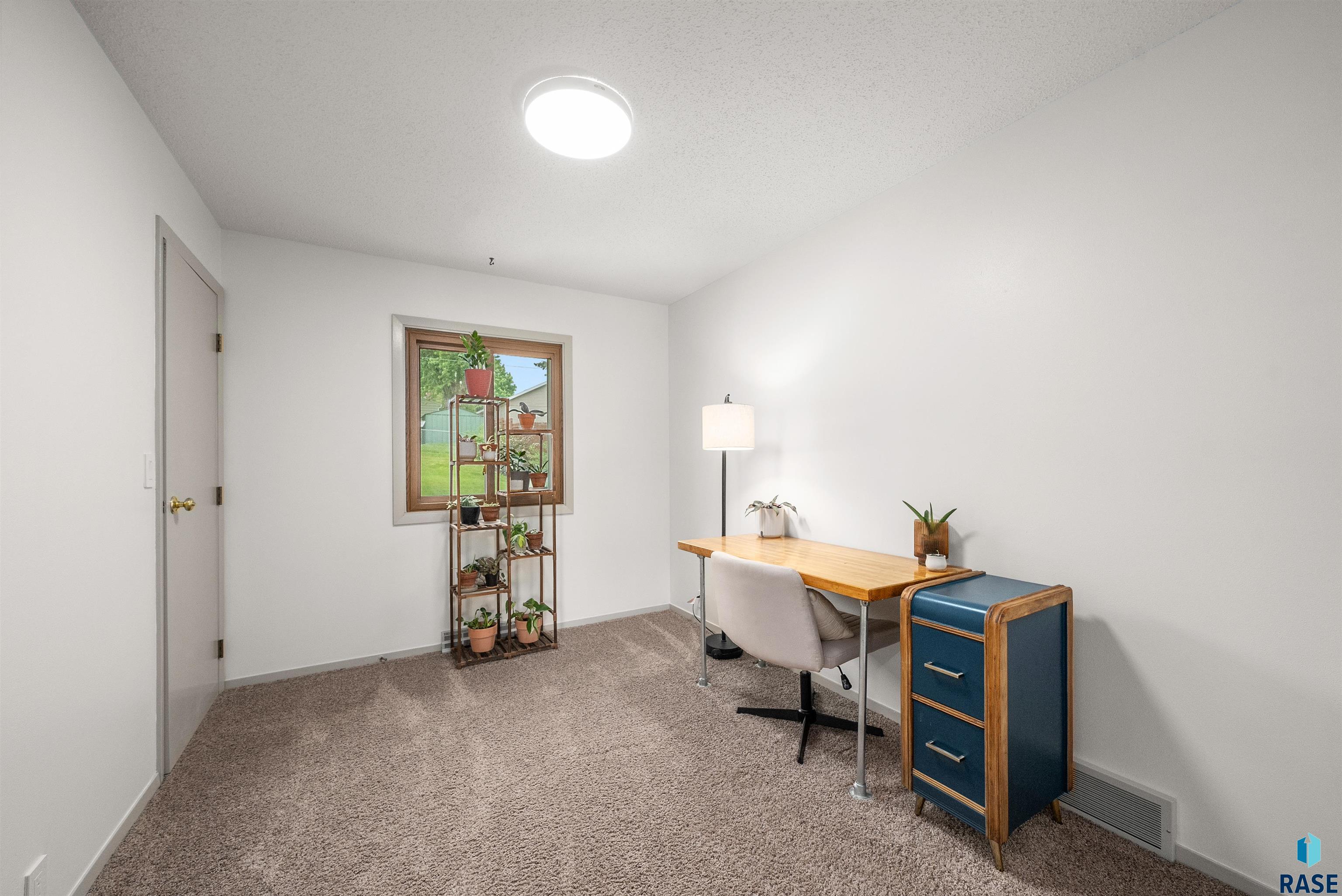 2501 E 7th St Street, Sioux Falls, New Jersey image 19