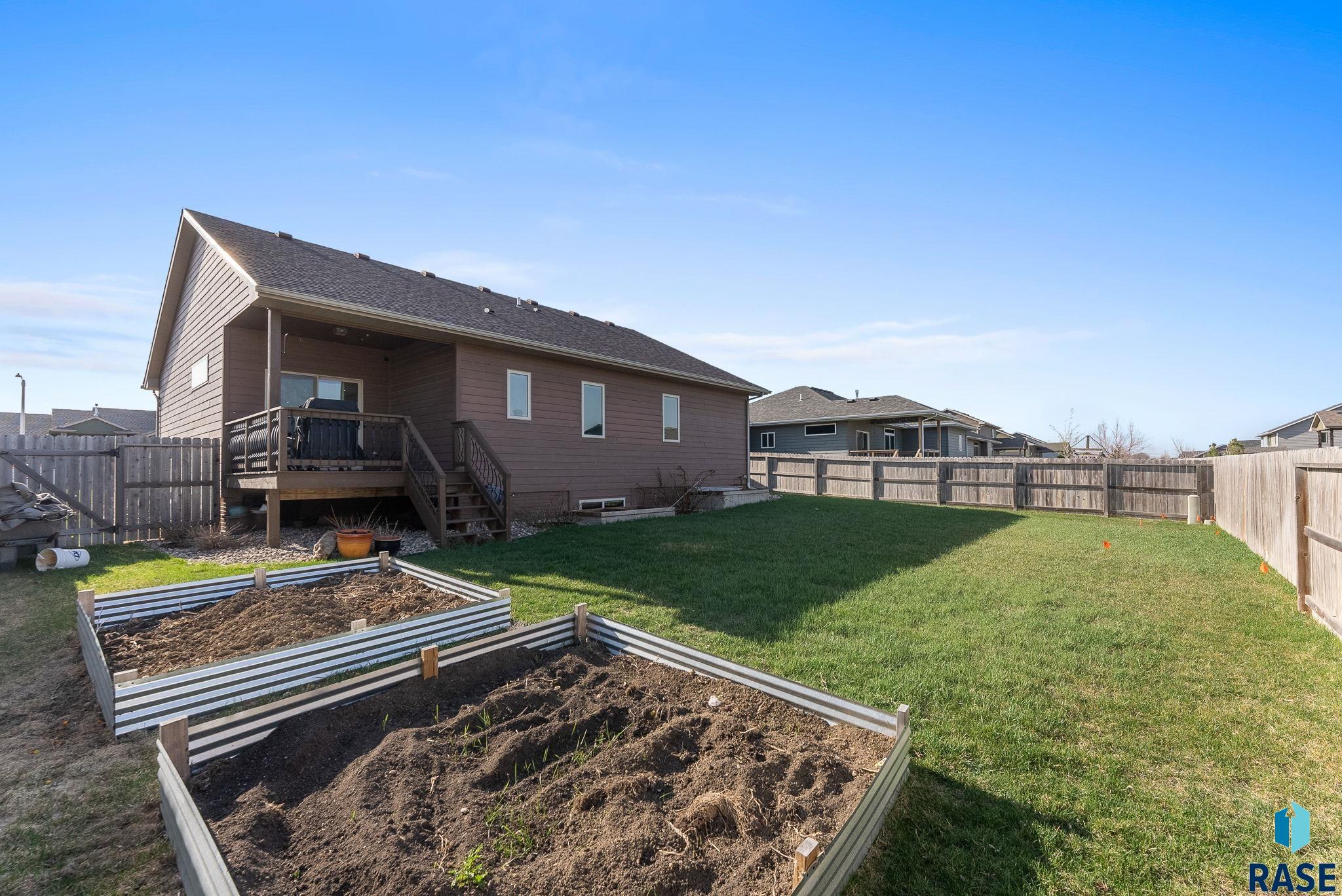 Sioux Falls, South Dakota 57108, United States, 5 Bedrooms Bedrooms, ,3 BathroomsBathrooms,Residential,Active,114657